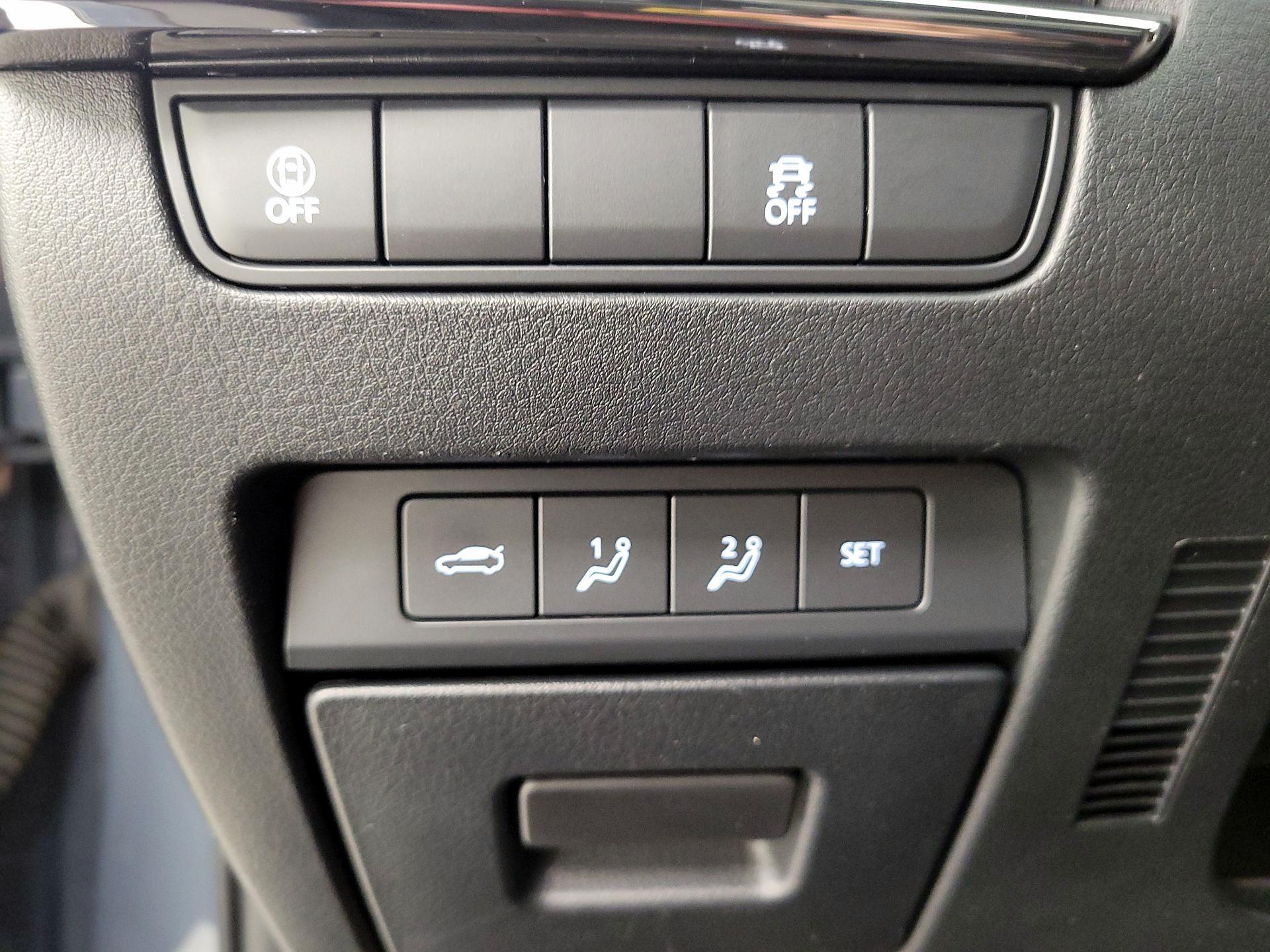 Thumbnail: 2023 Mazda Mazda3 - 13