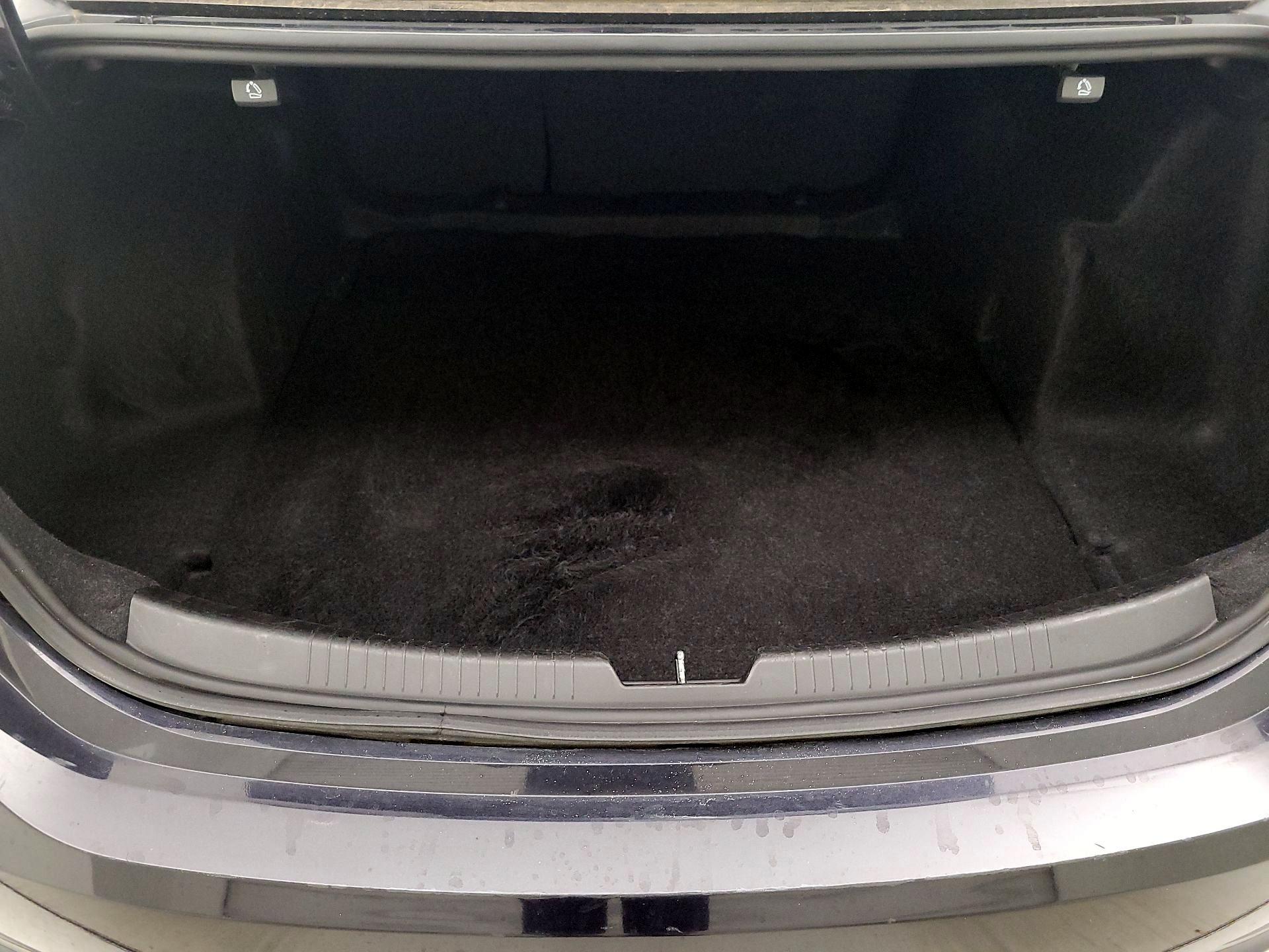 Thumbnail: 2023 Chevrolet Malibu - 20