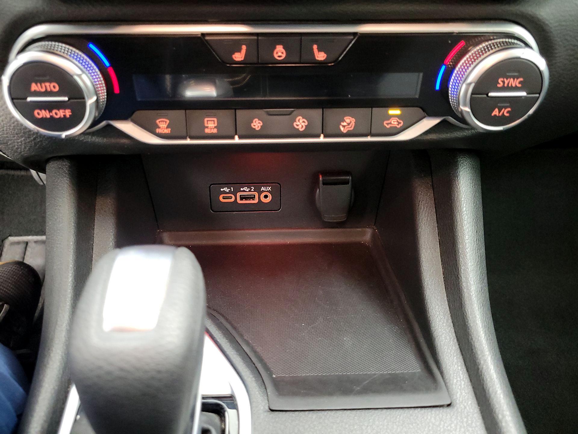 Thumbnail: 2023 Nissan Sentra - 15