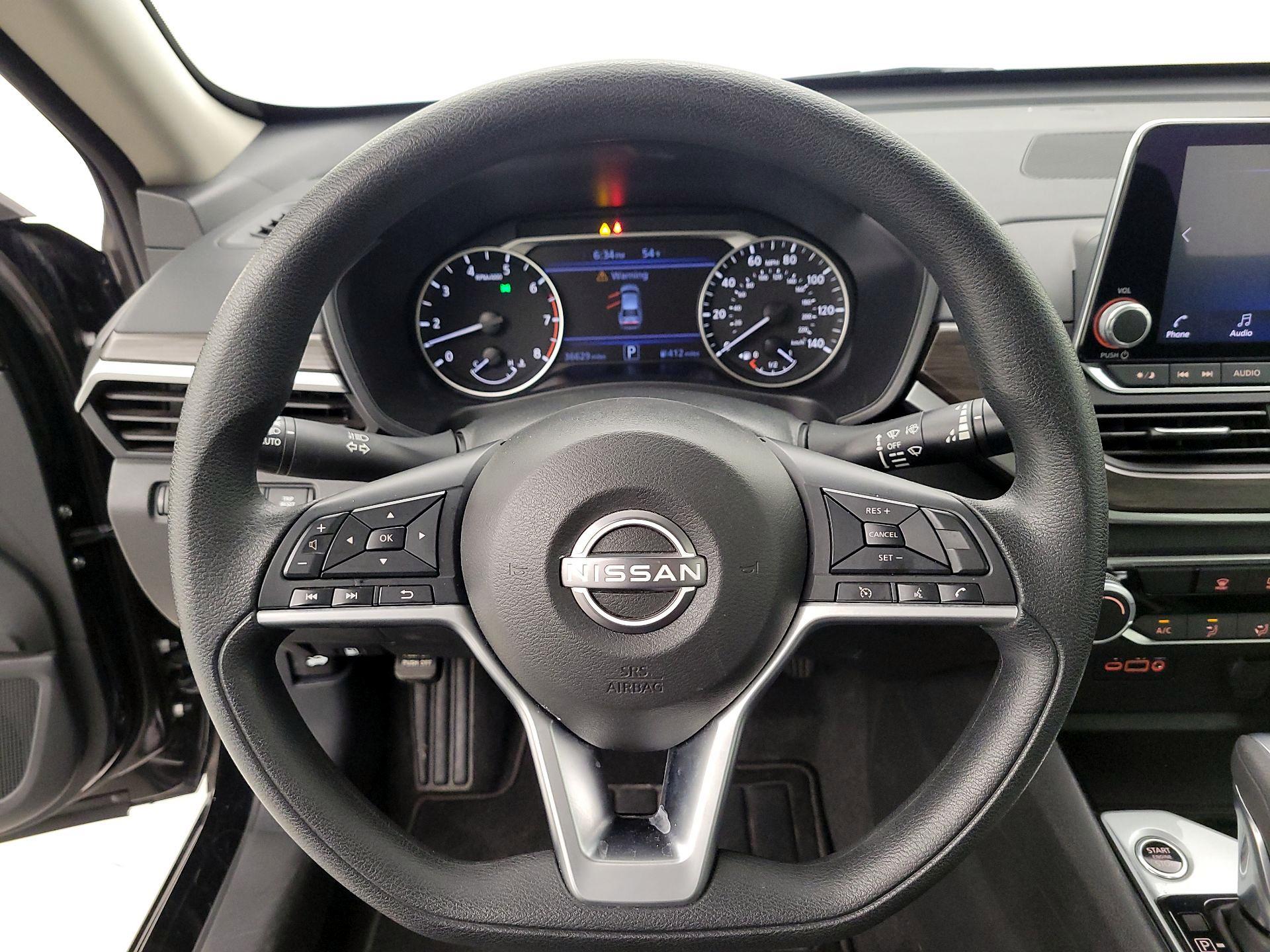 Thumbnail: 2024 Nissan Altima - 10