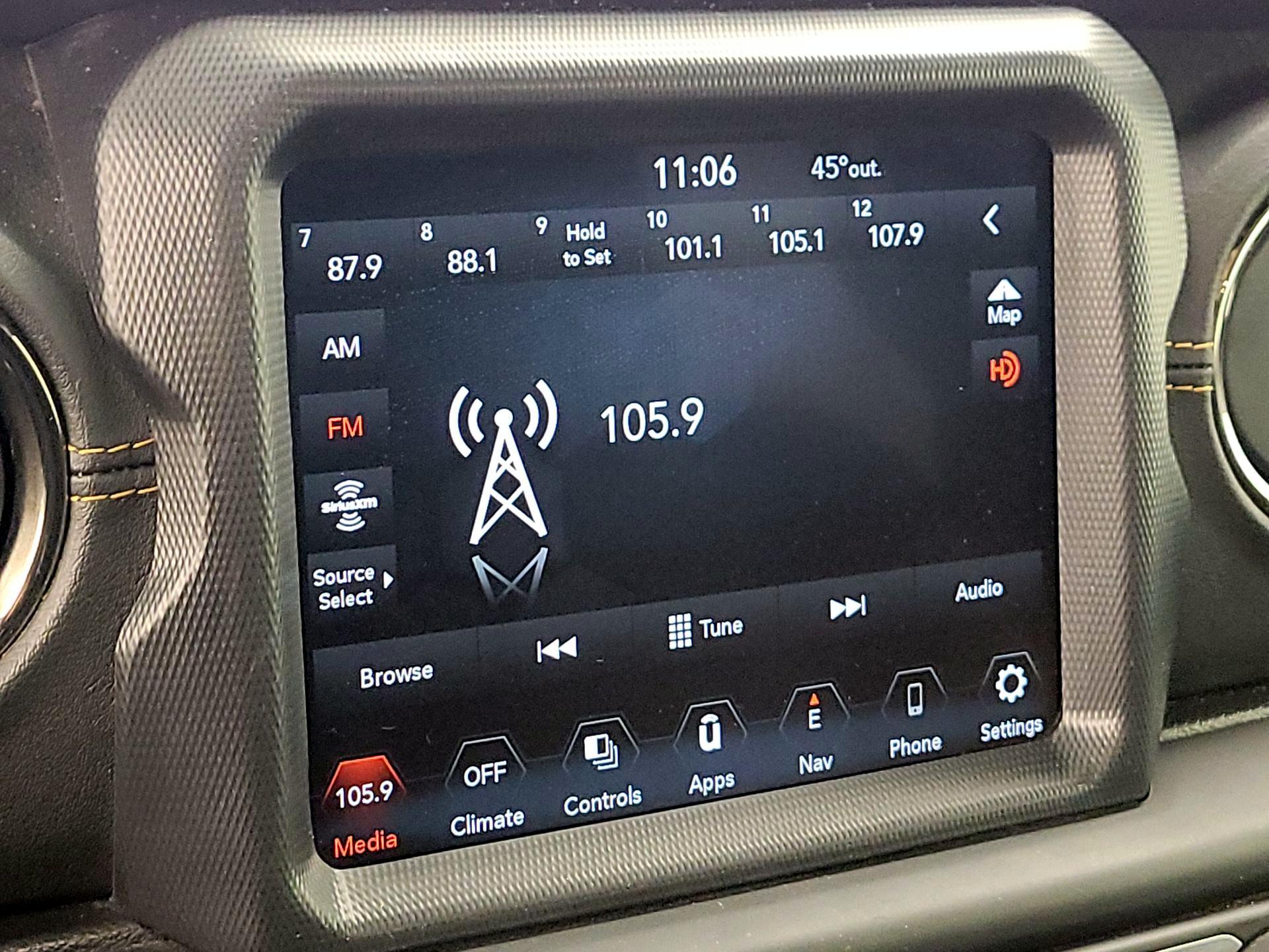 Thumbnail: 2023 Jeep Gladiator - 15