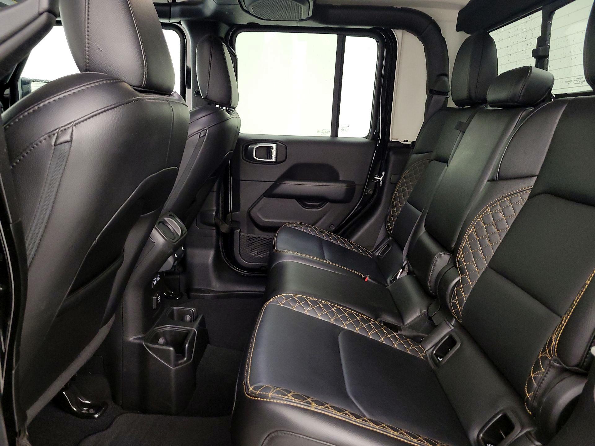 Thumbnail: 2023 Jeep Gladiator - 20