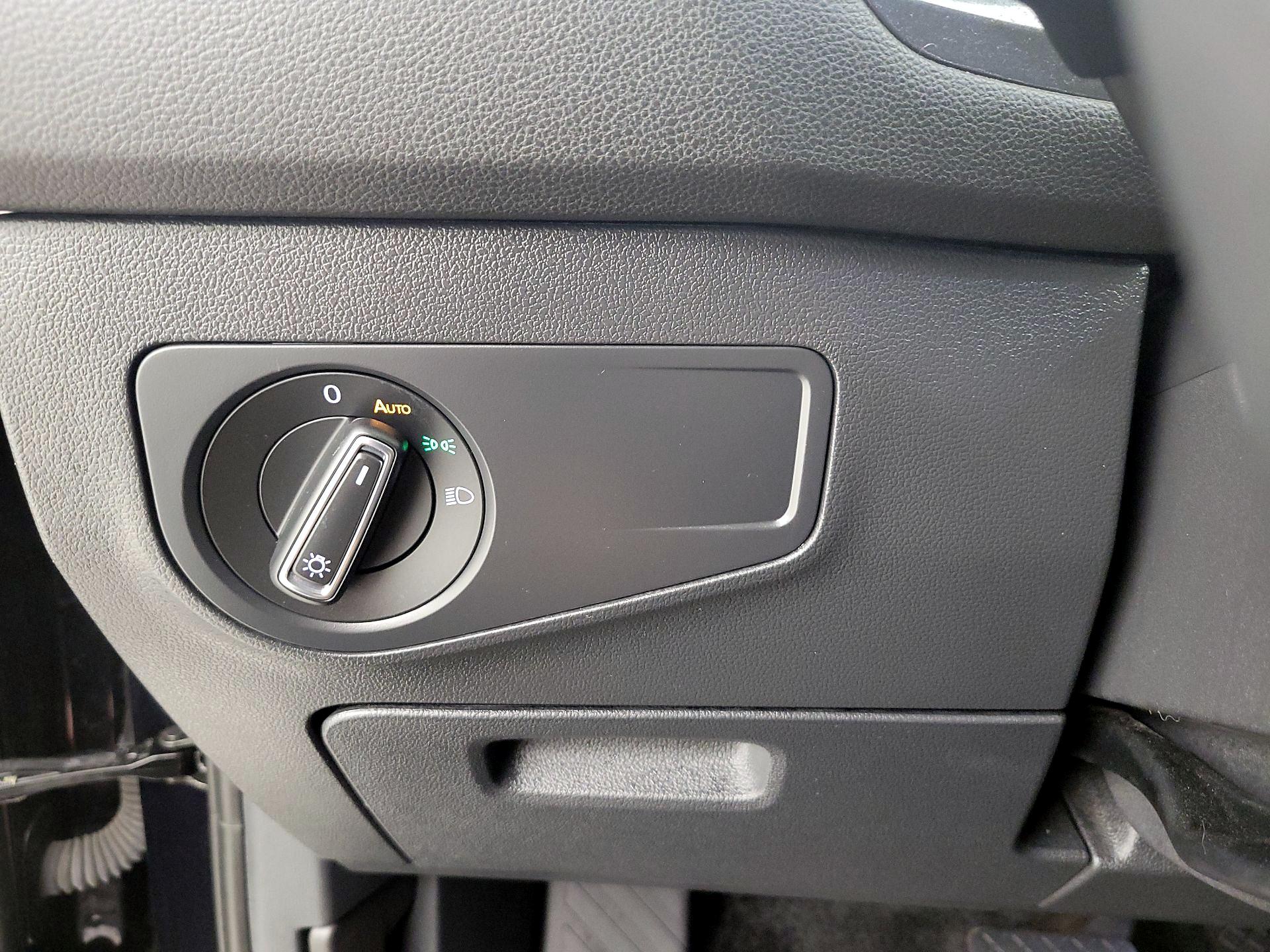 Thumbnail: 2024 Volkswagen Tiguan - 13