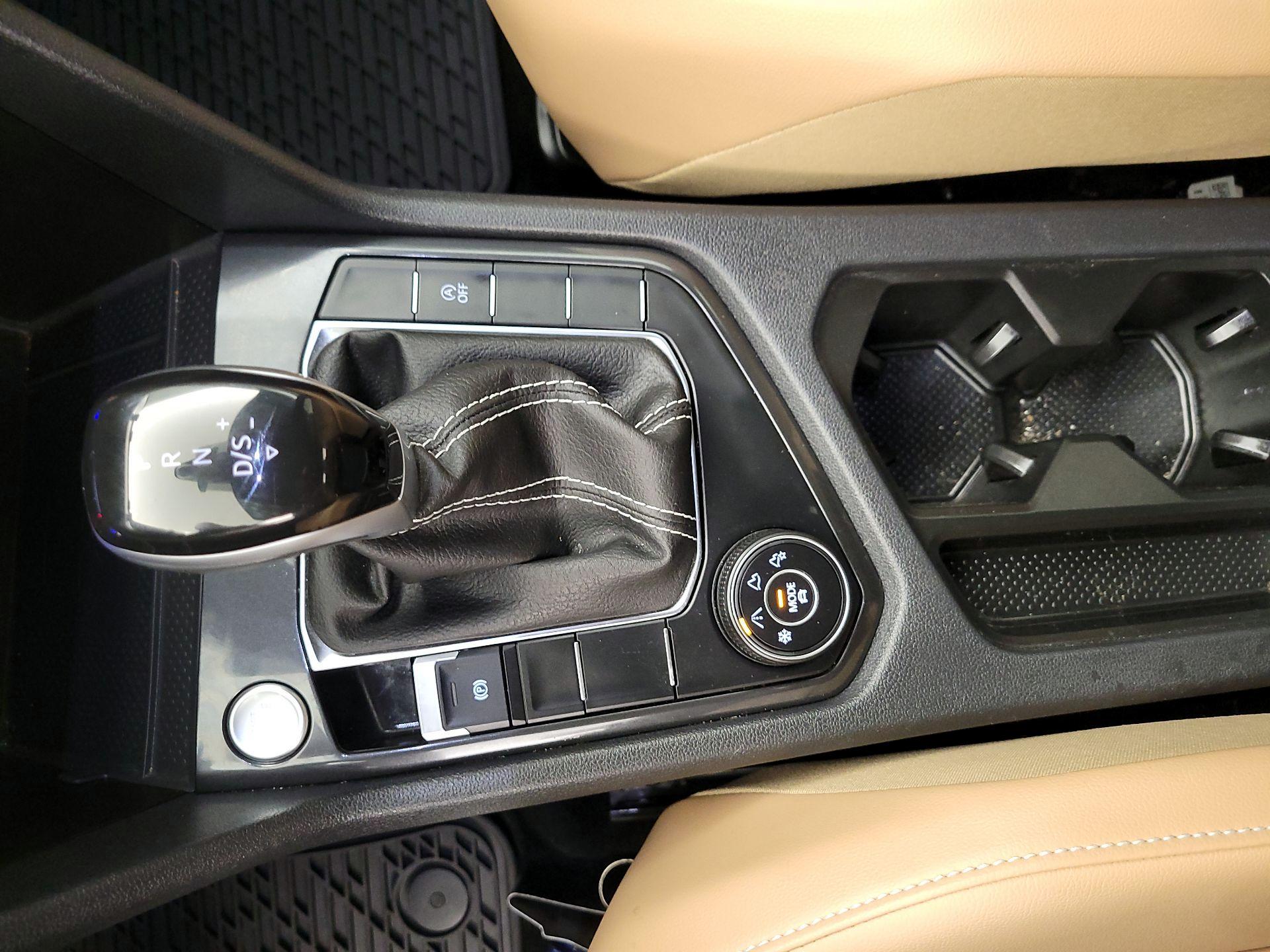 Thumbnail: 2024 Volkswagen Tiguan - 17