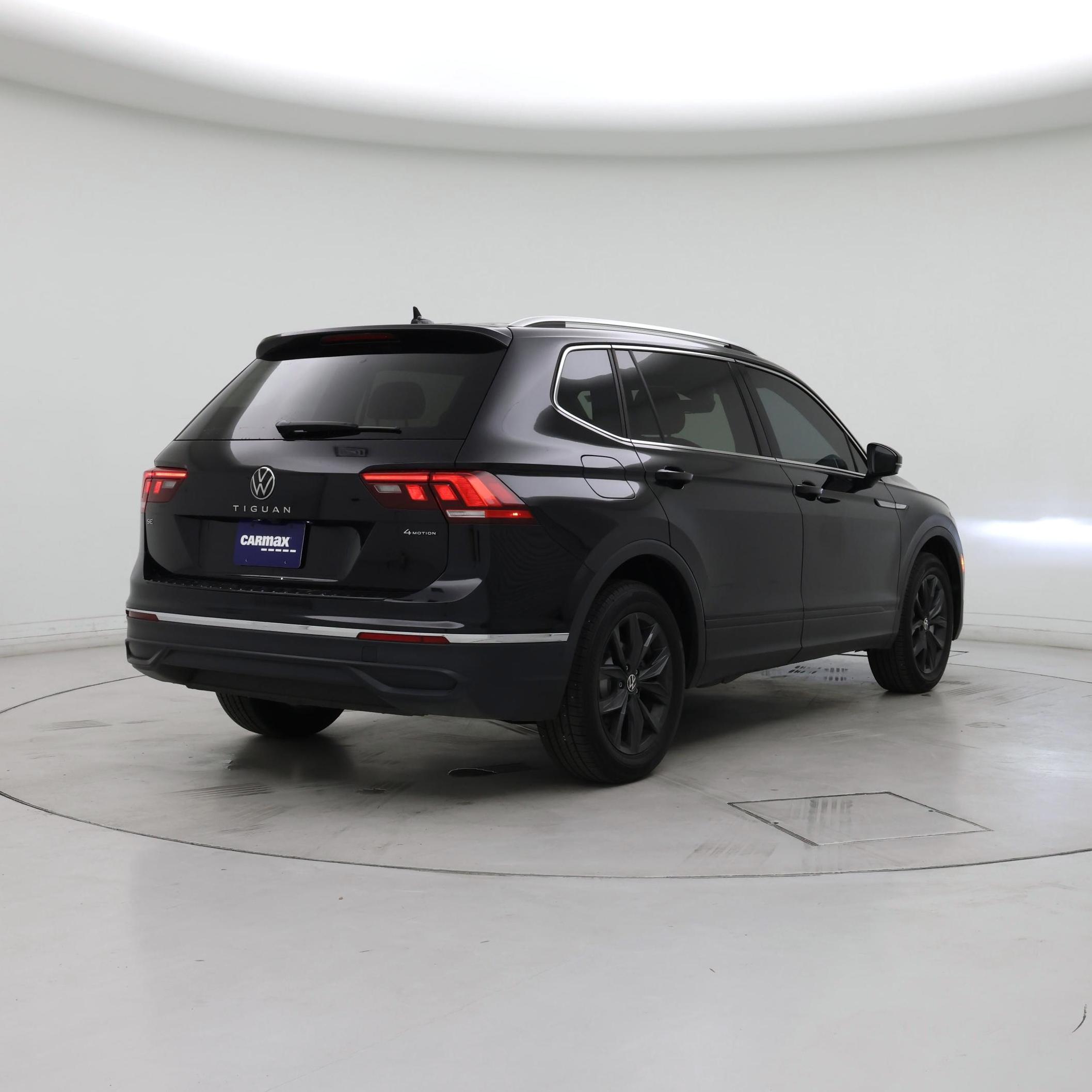 Thumbnail: 2024 Volkswagen Tiguan - 8
