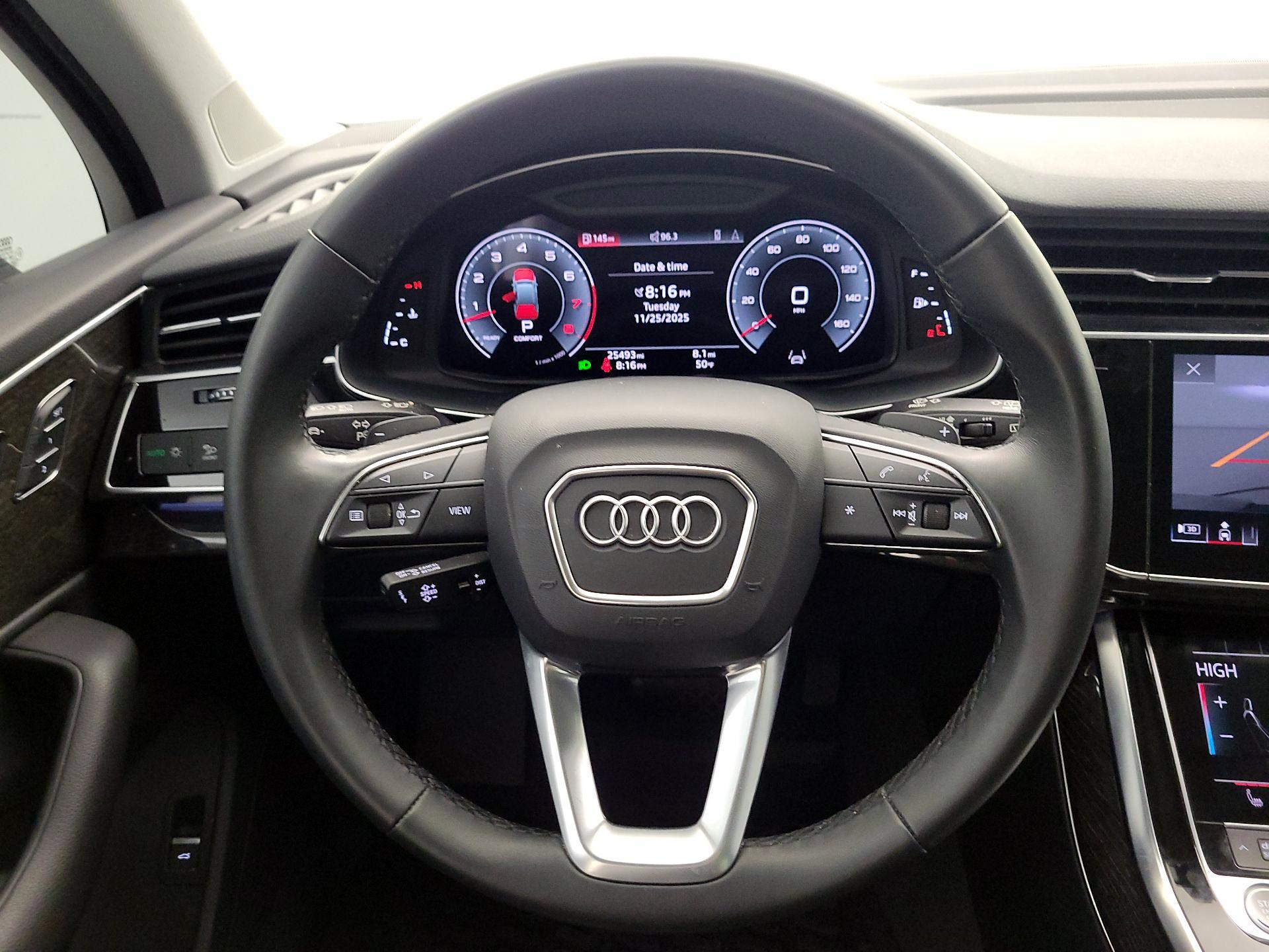 Thumbnail: 2022 Audi Q7 - 10