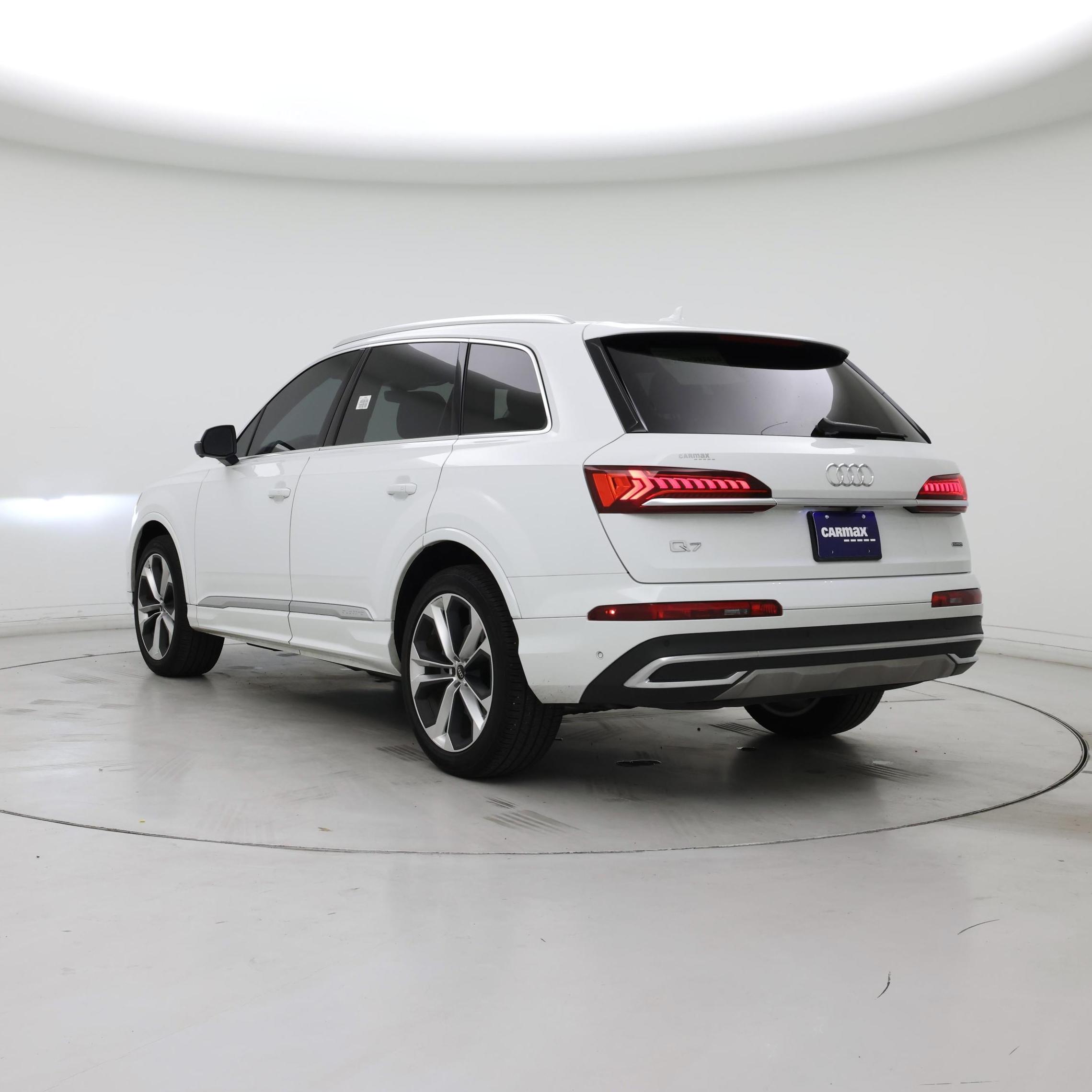Thumbnail: 2022 Audi Q7 - 2
