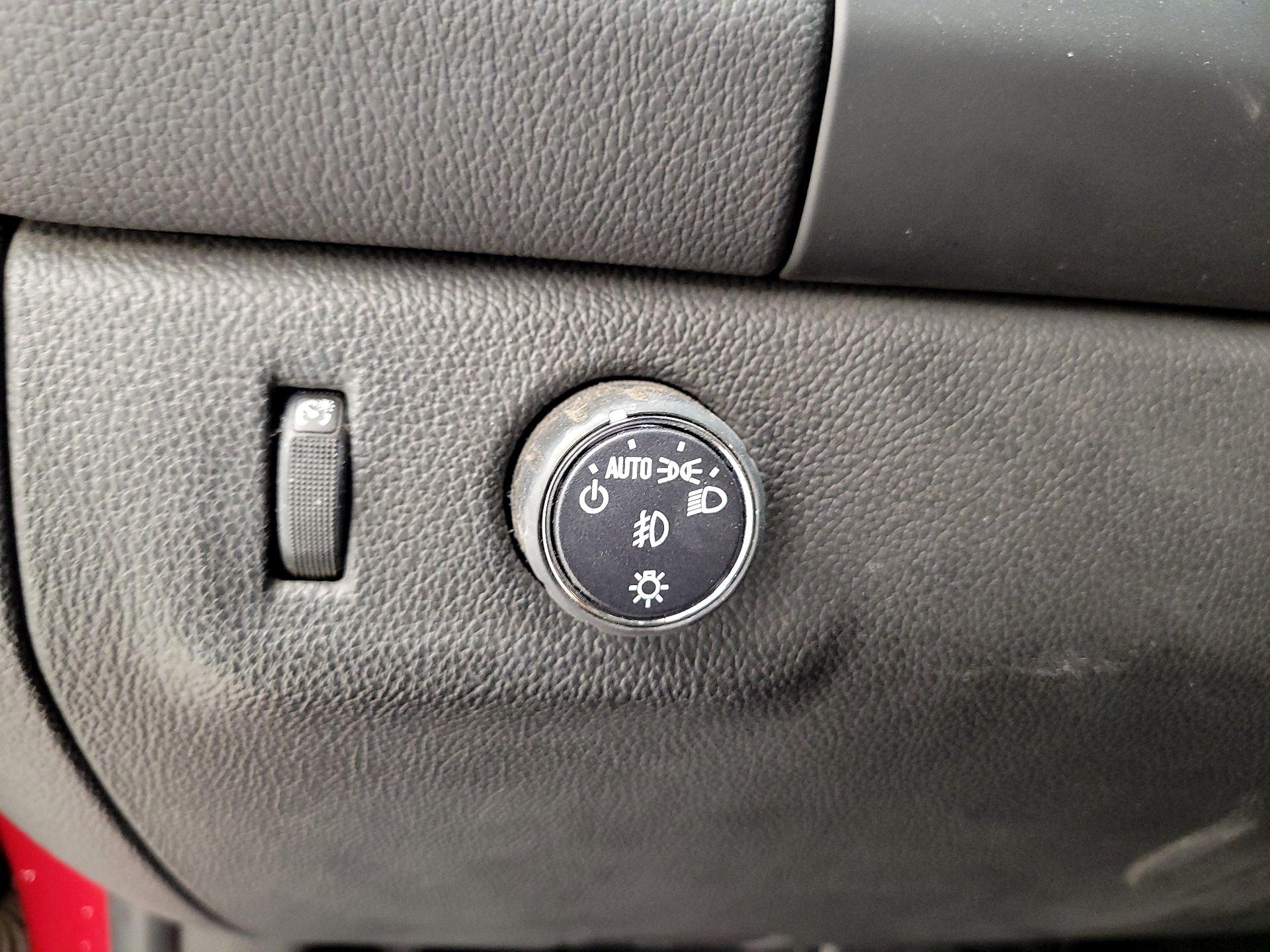 Thumbnail: 2021 Chevrolet Colorado - 13