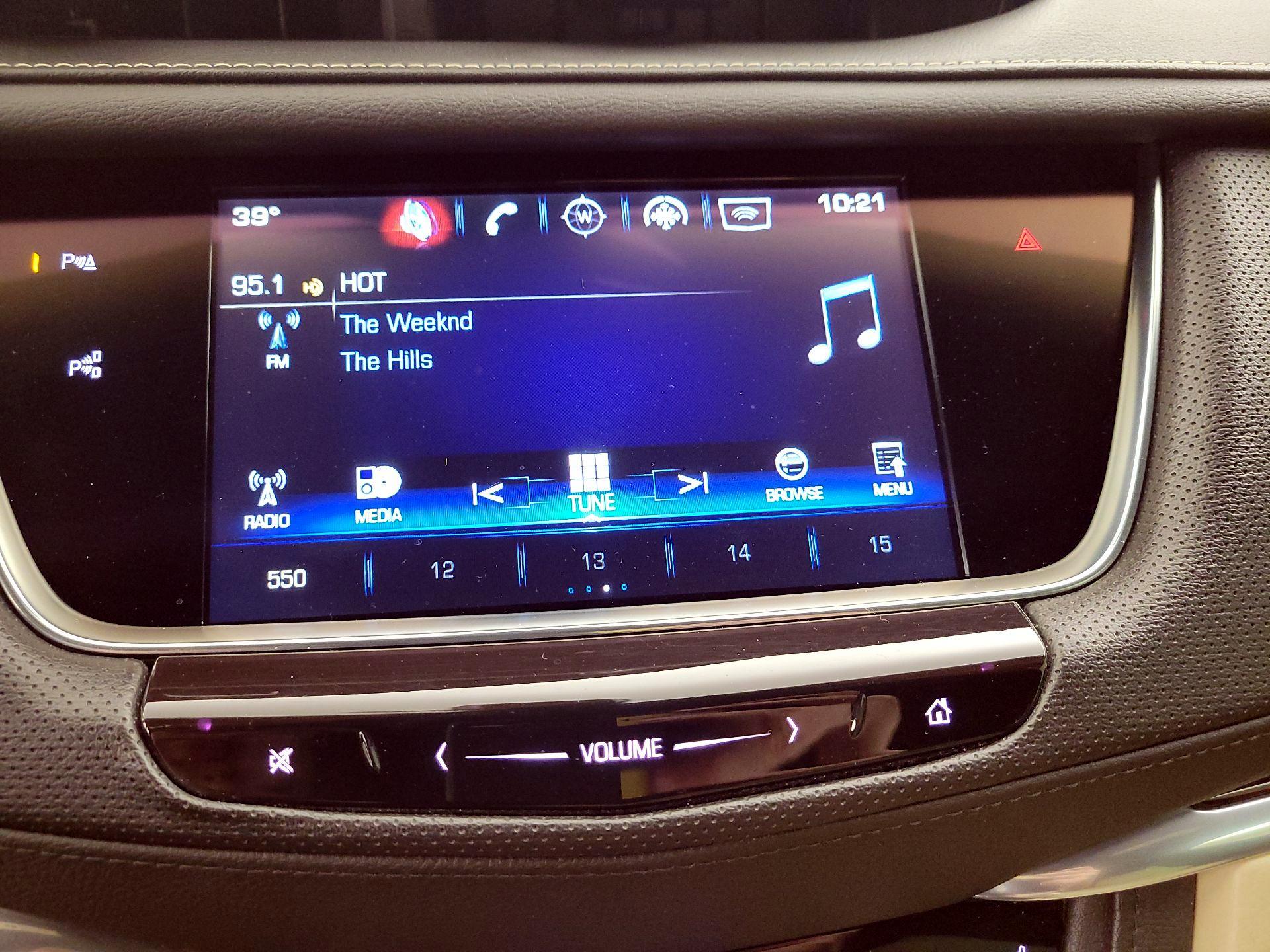 Thumbnail: 2017 Cadillac XT5 - 16