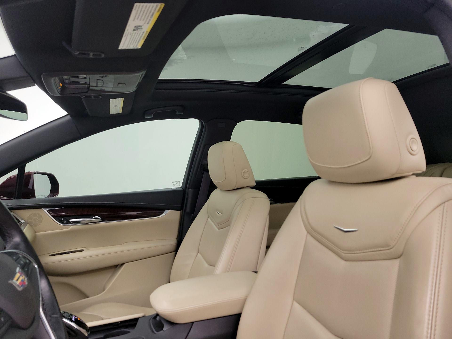 Thumbnail: 2017 Cadillac XT5 - 20