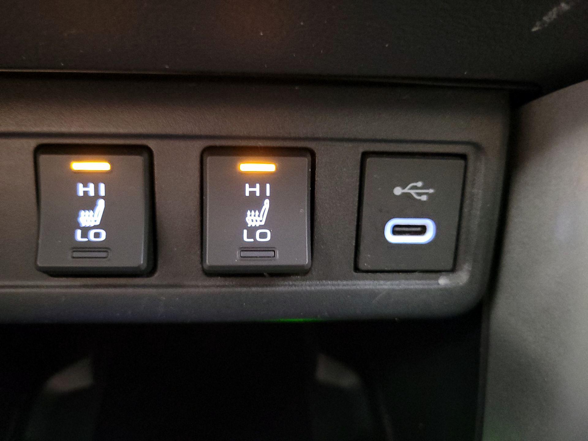 Thumbnail: 2024 Toyota Corolla Cross - 18