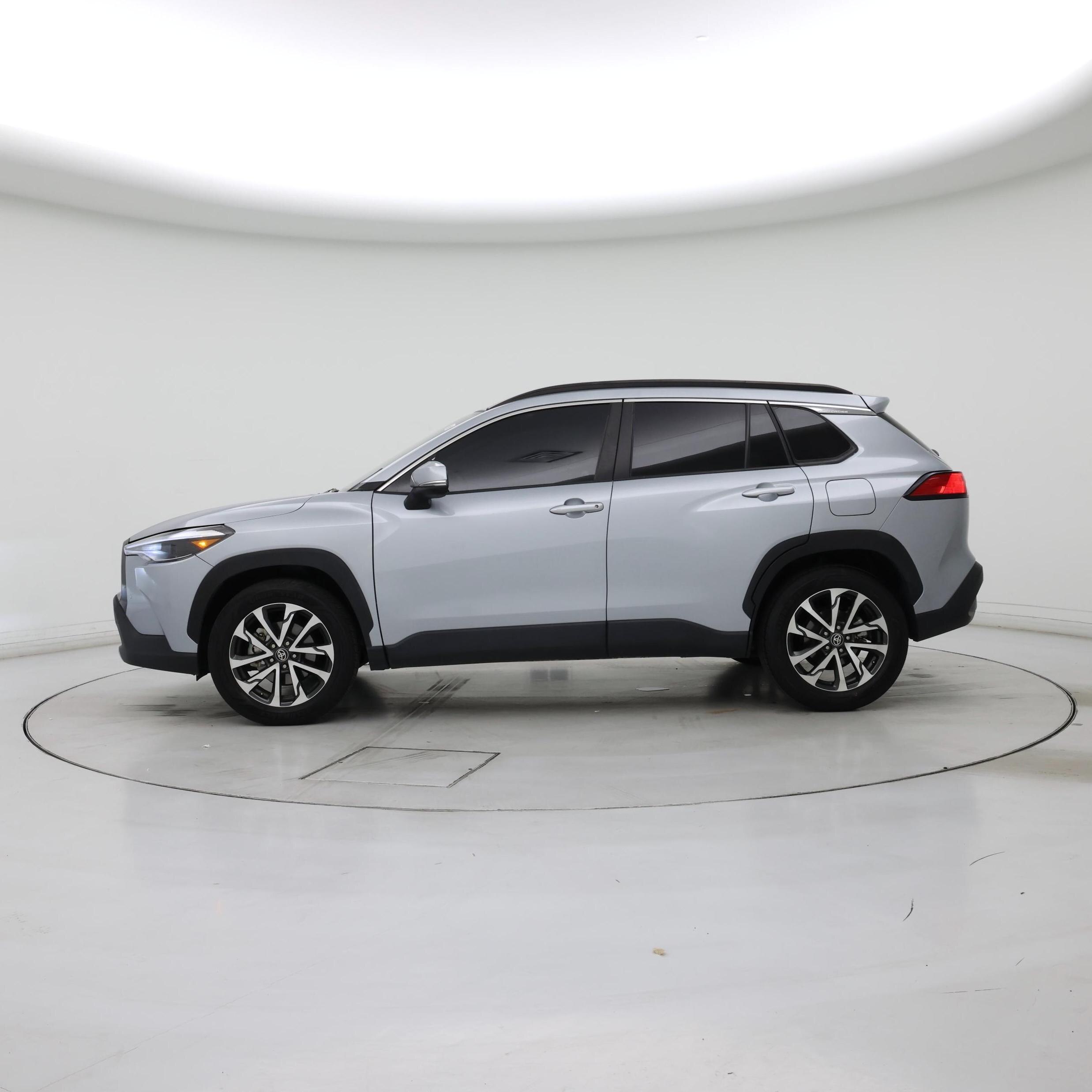 Thumbnail: 2024 Toyota Corolla Cross - 3