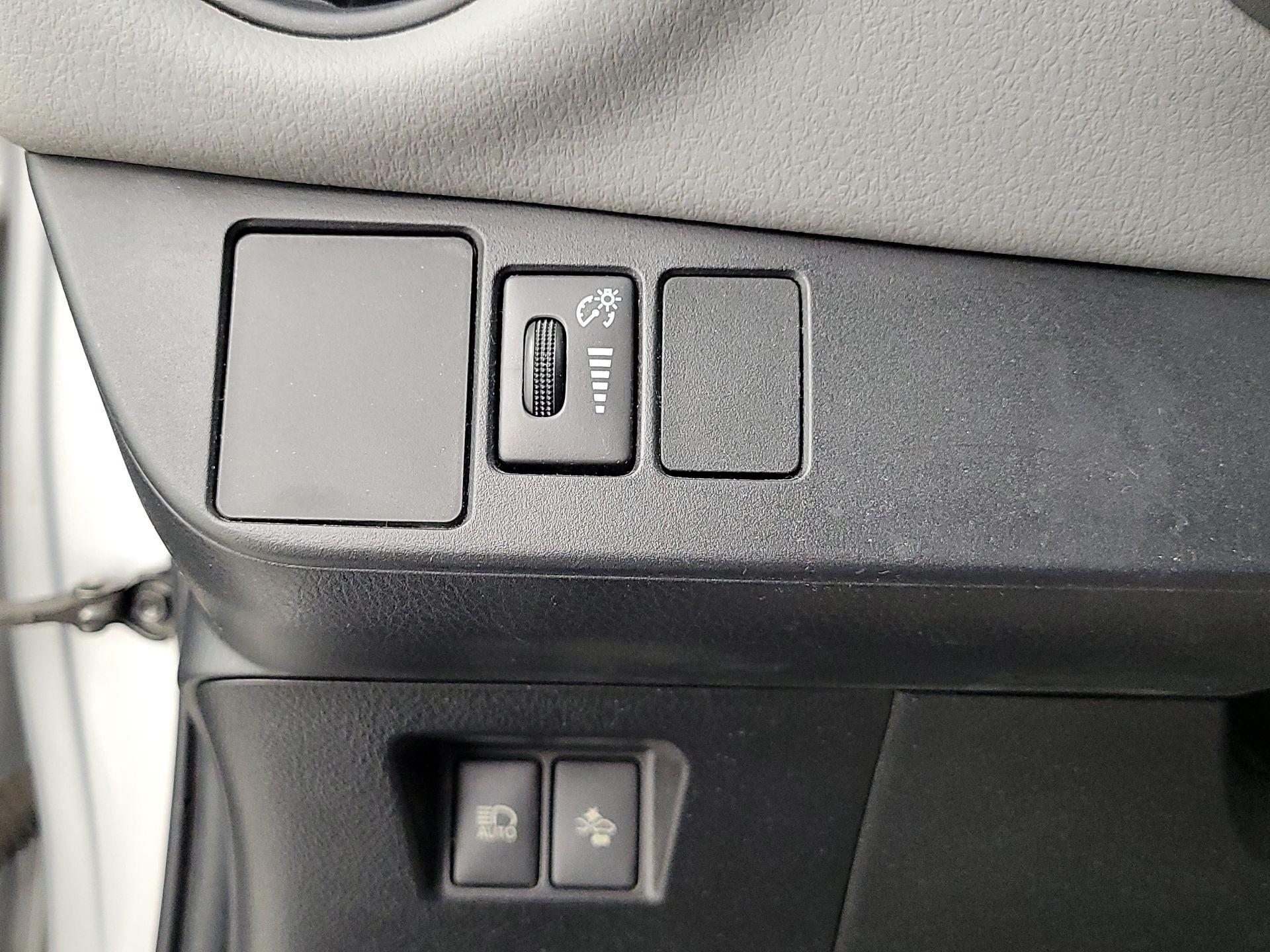 Thumbnail: 2017 Toyota Yaris - 11