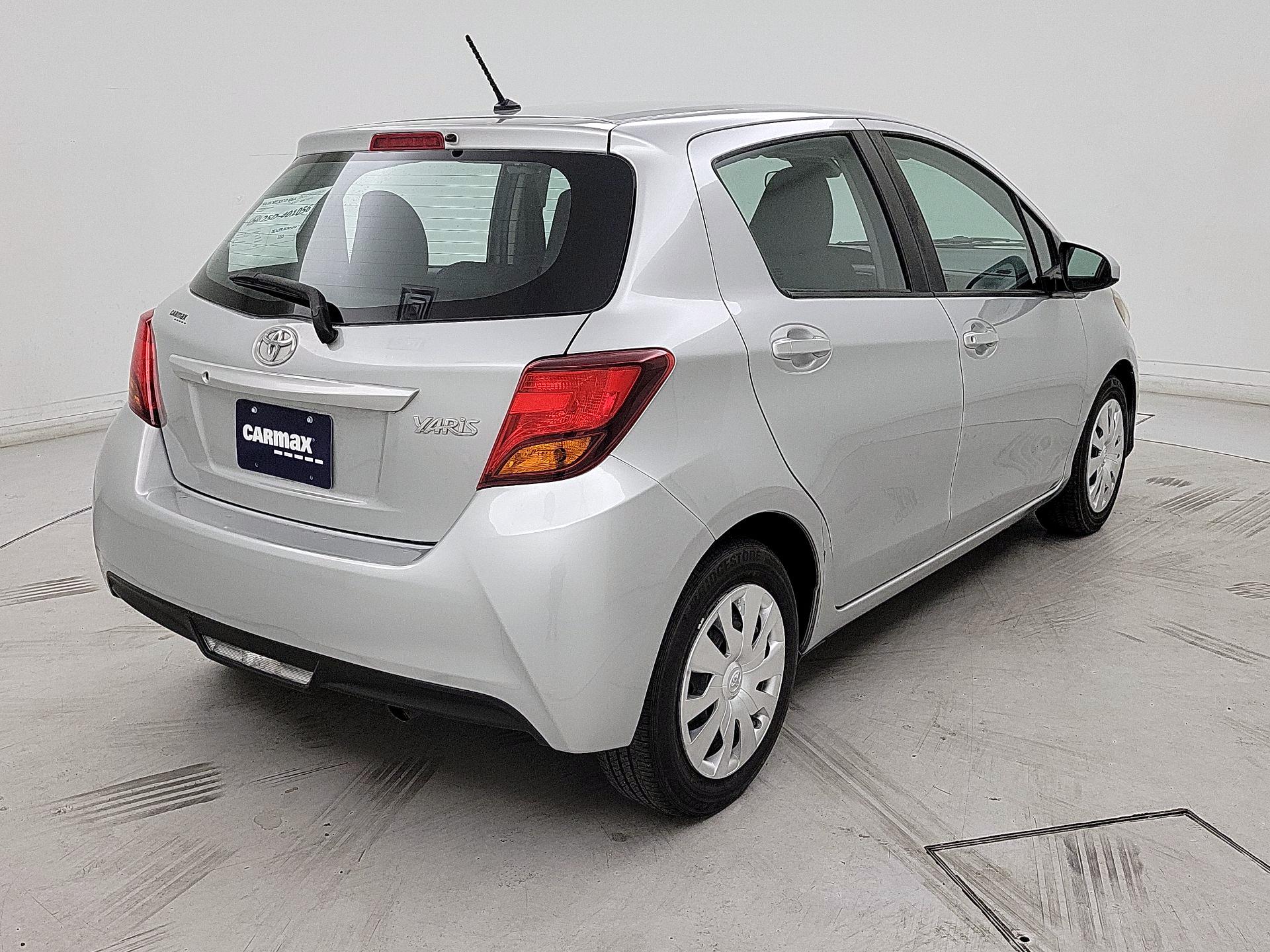 Thumbnail: 2017 Toyota Yaris - 5