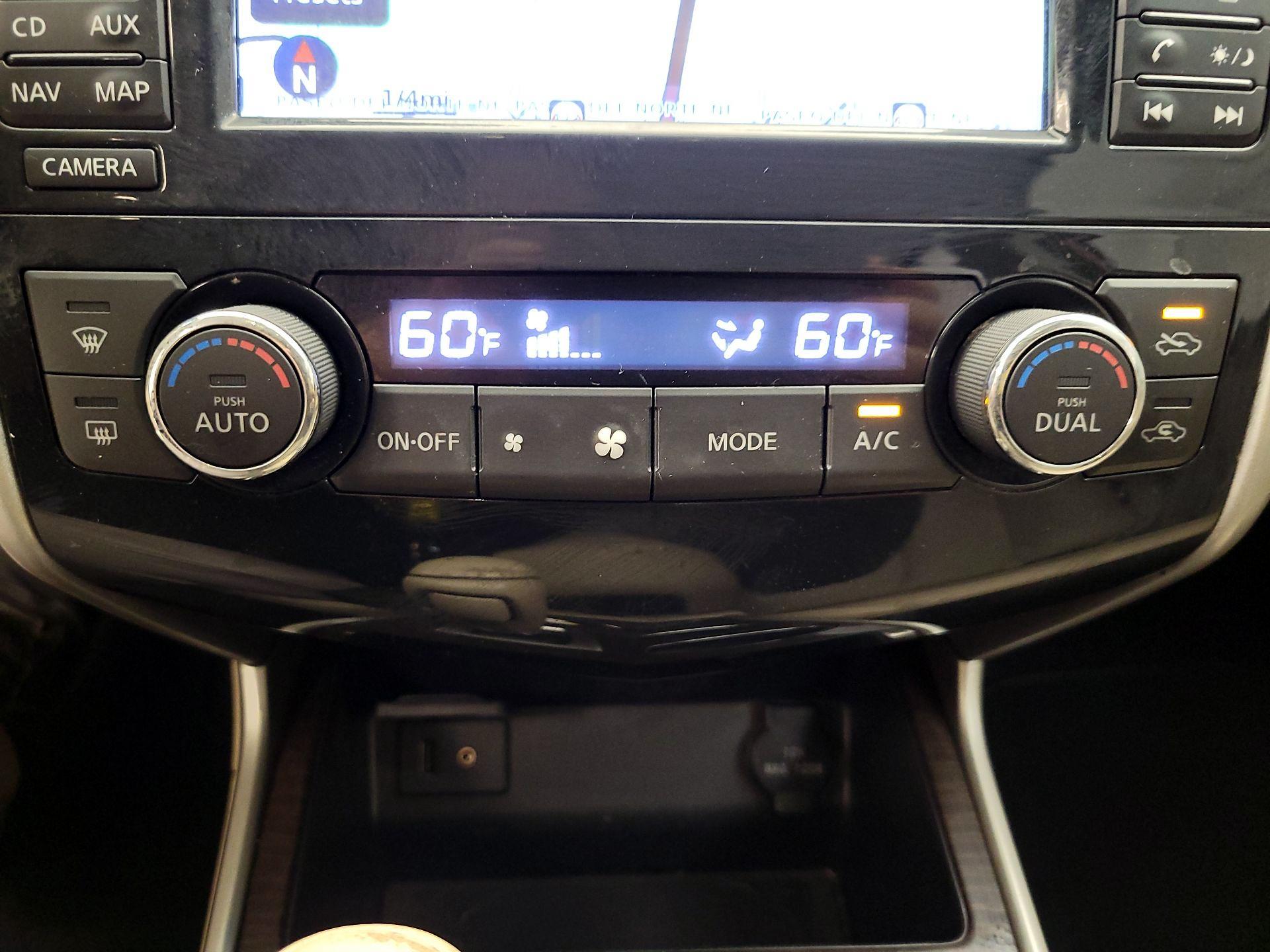 Thumbnail: 2015 Nissan Altima - 15