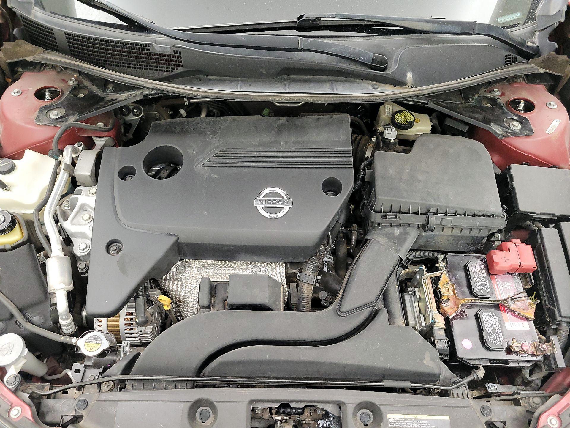 Thumbnail: 2015 Nissan Altima - 19