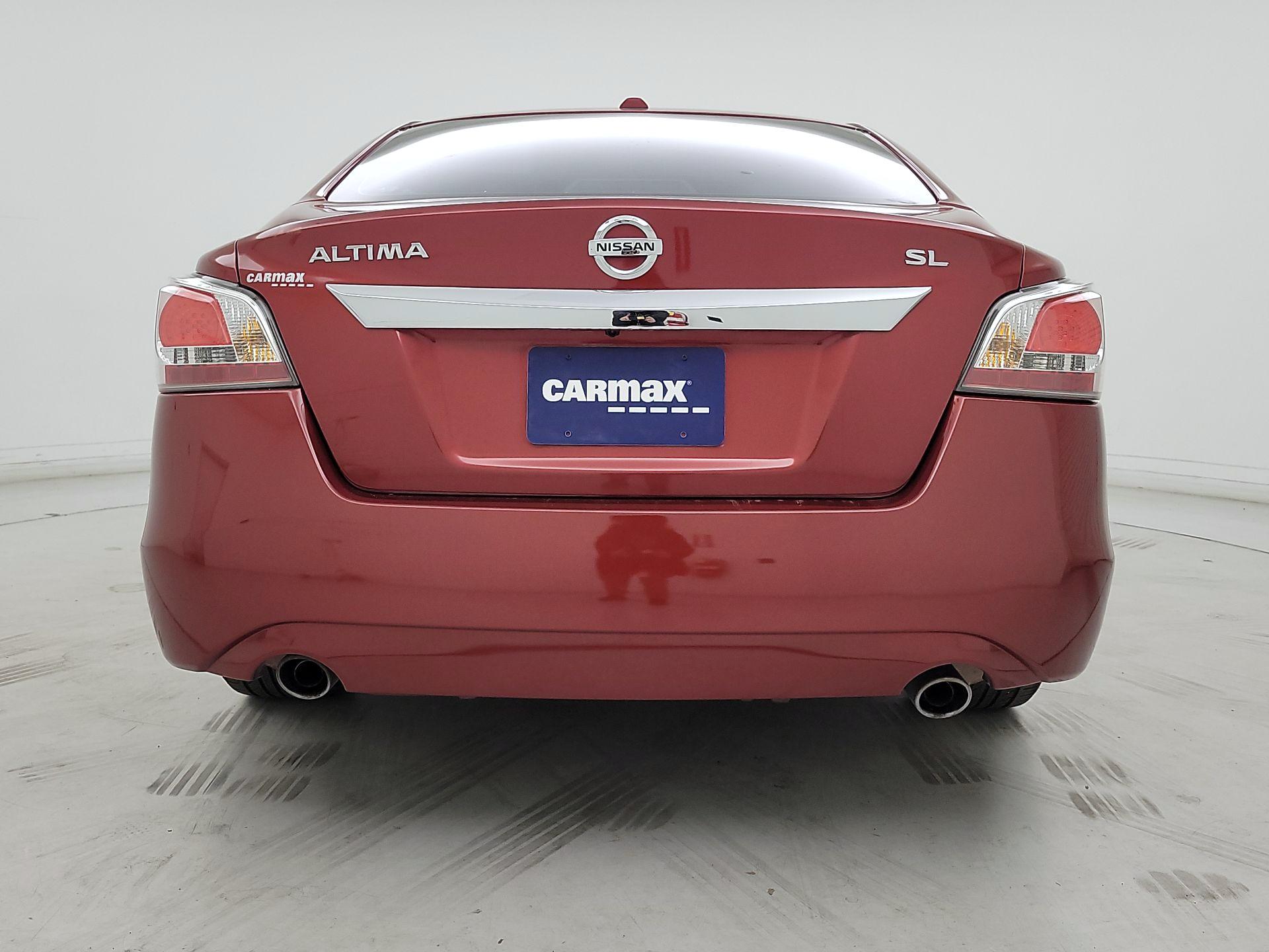 Thumbnail: 2015 Nissan Altima - 6