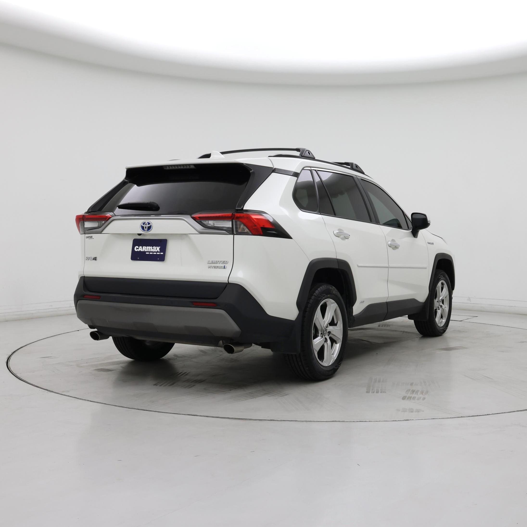 Thumbnail: 2021 Toyota RAV4 - 8