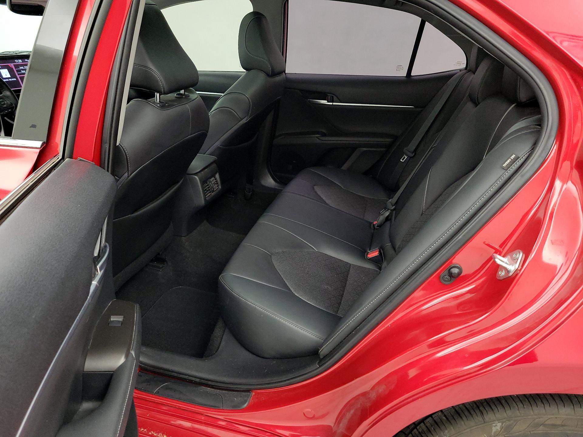 Thumbnail: 2021 Toyota Camry - 20