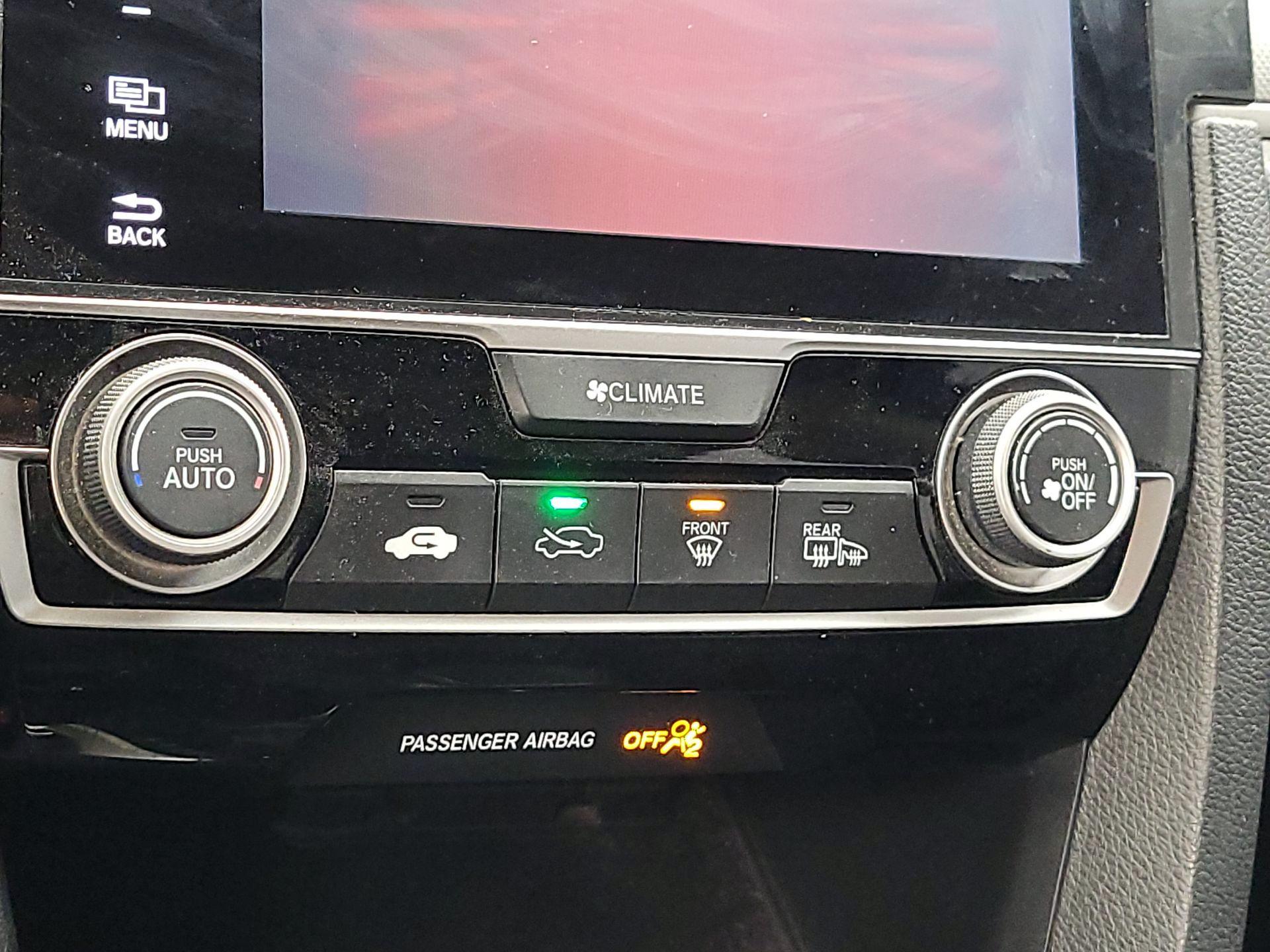 Thumbnail: 2016 Honda Civic - 16