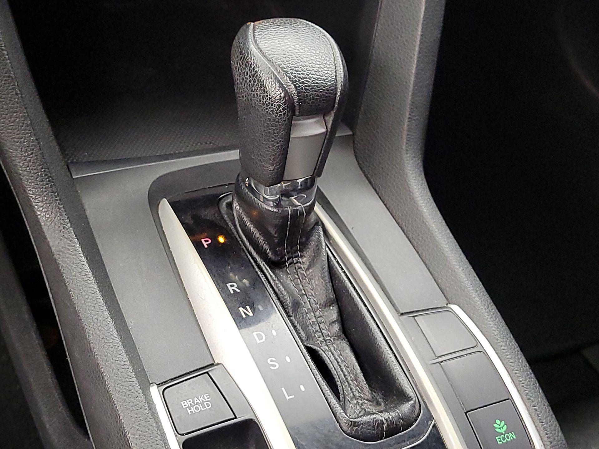 Thumbnail: 2016 Honda Civic - 17