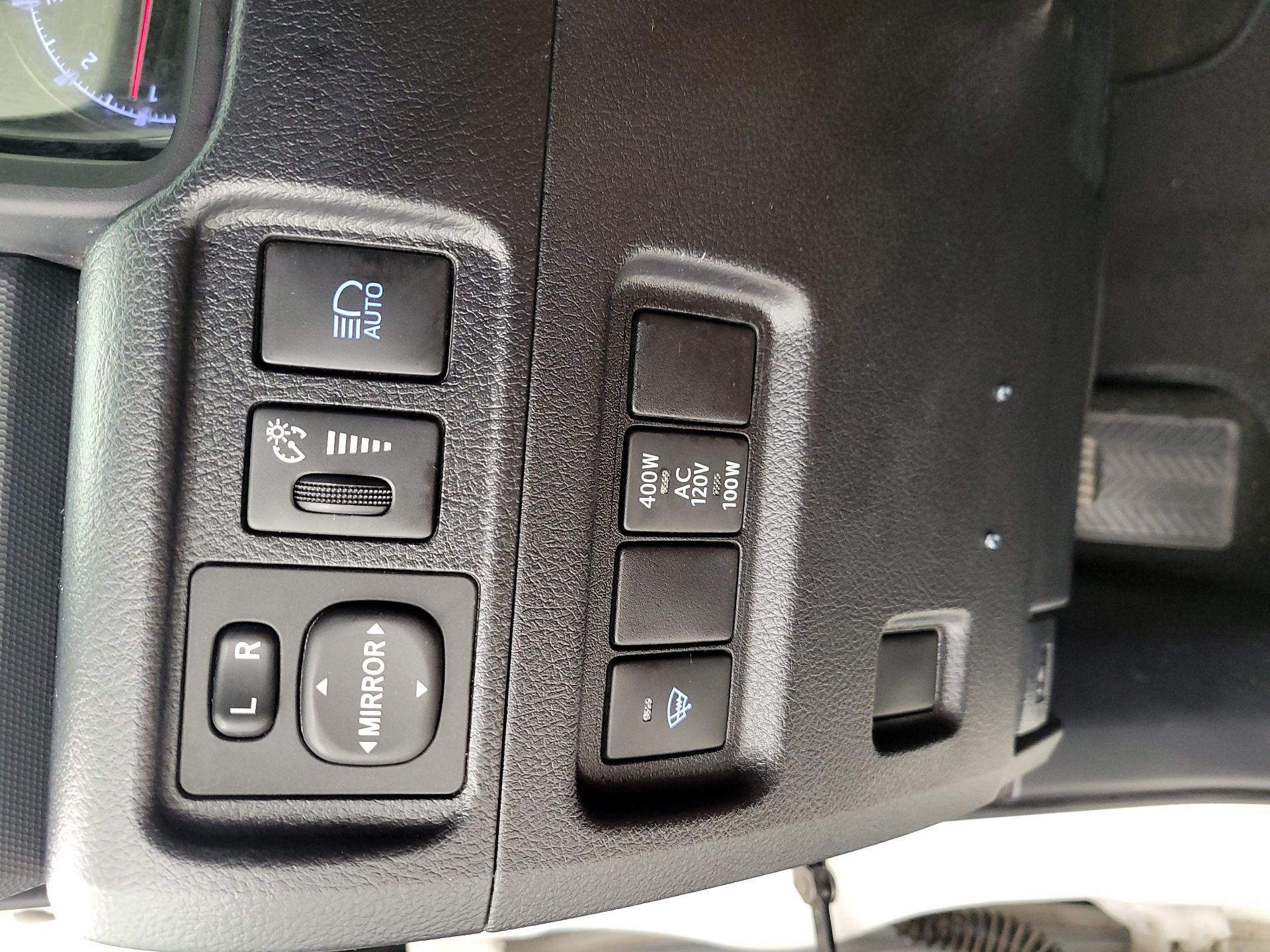 Thumbnail: 2020 Toyota 4Runner - 13