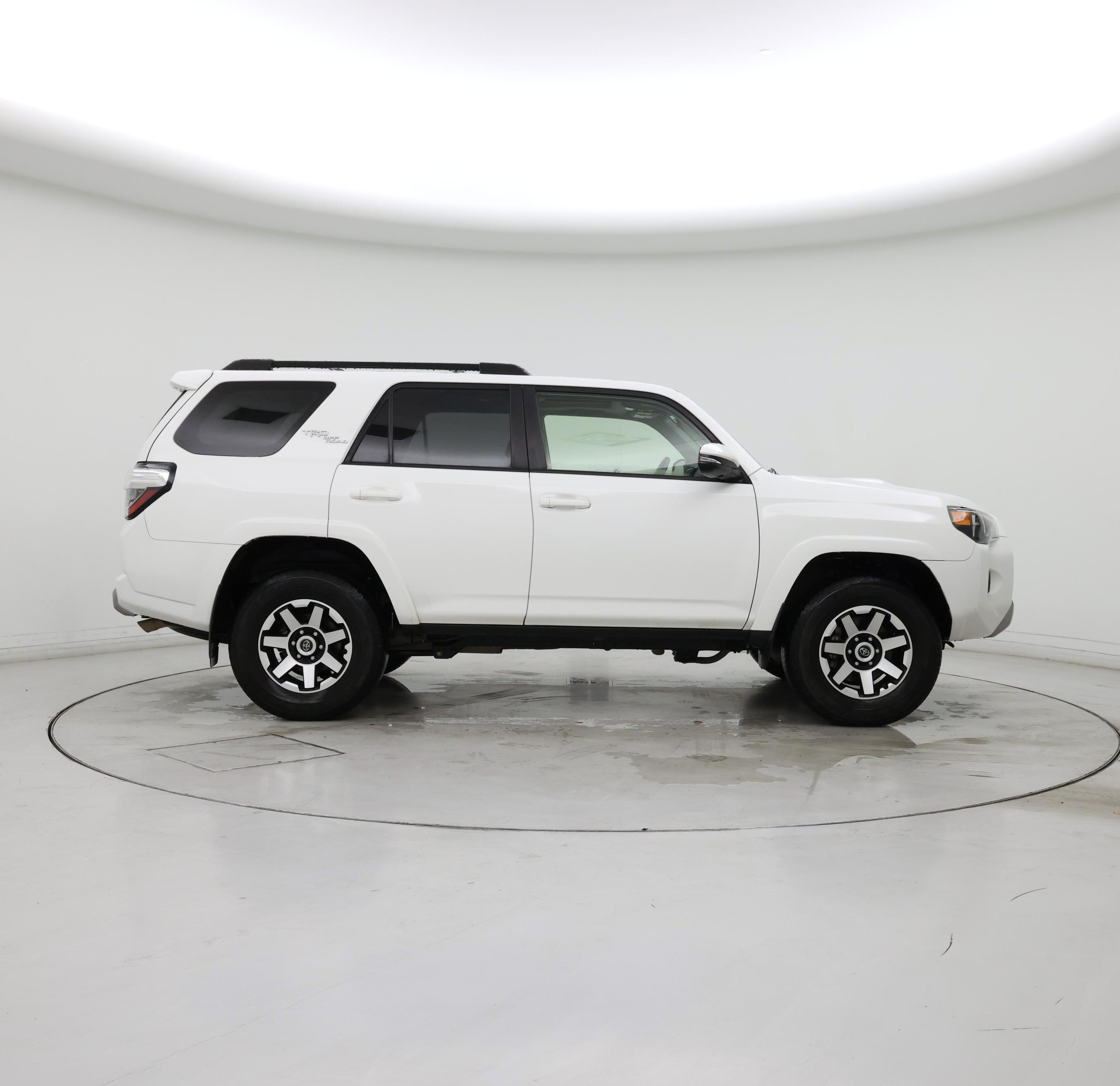 Thumbnail: 2020 Toyota 4Runner - 7