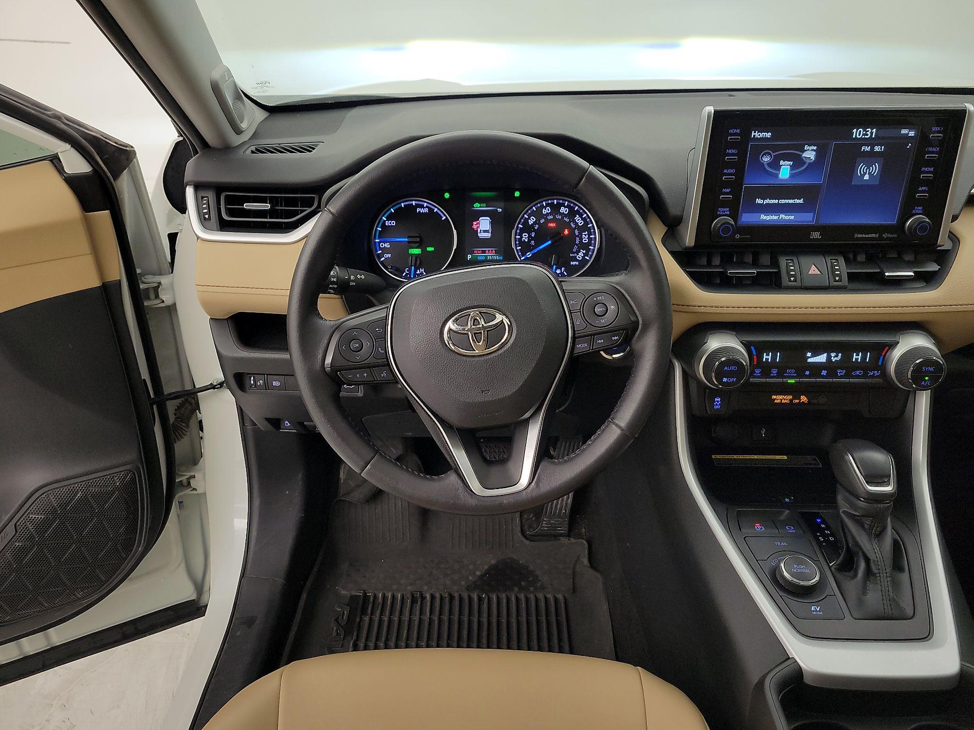 Thumbnail: 2021 Toyota RAV4 - 10