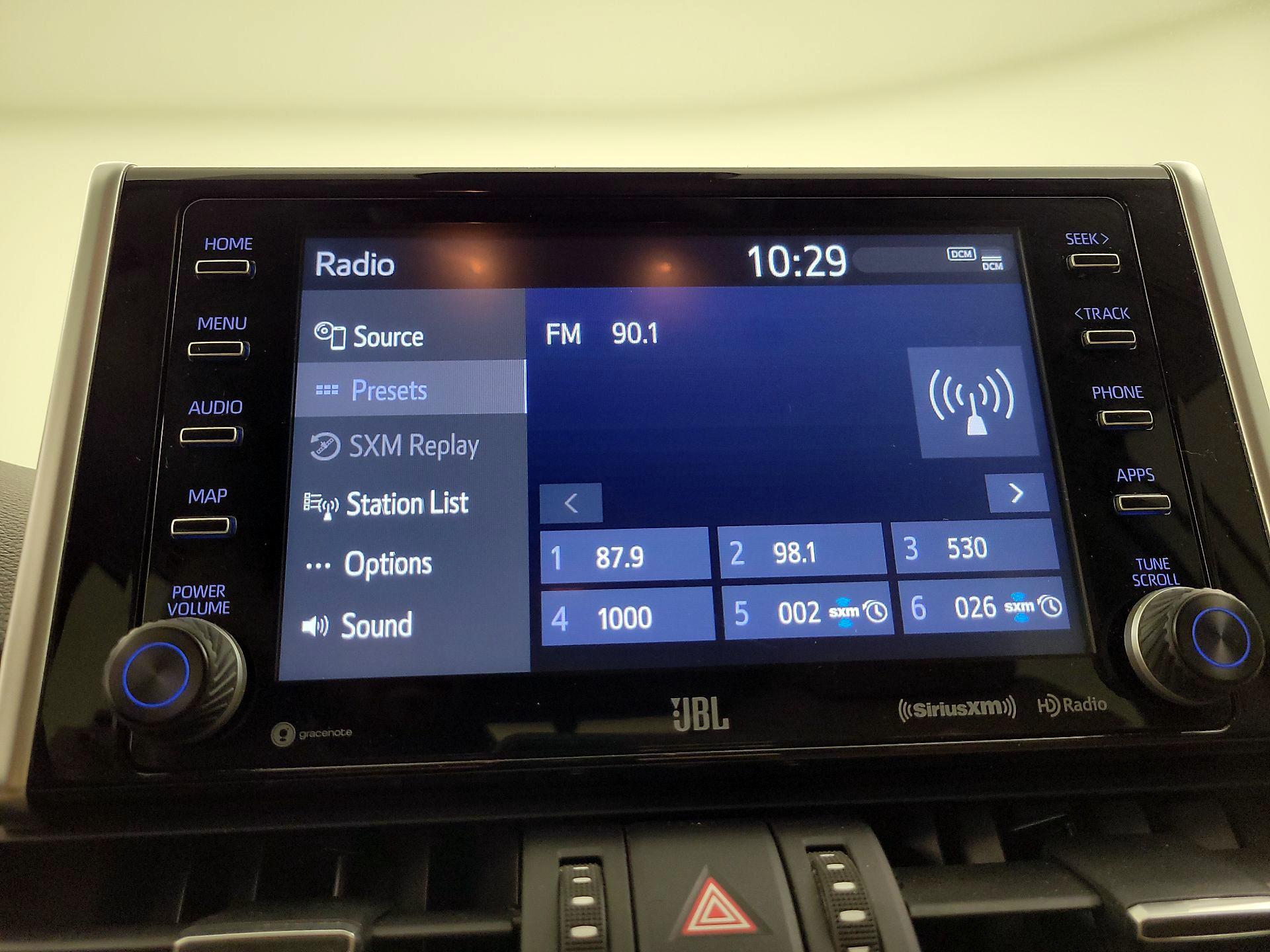 Thumbnail: 2021 Toyota RAV4 - 15