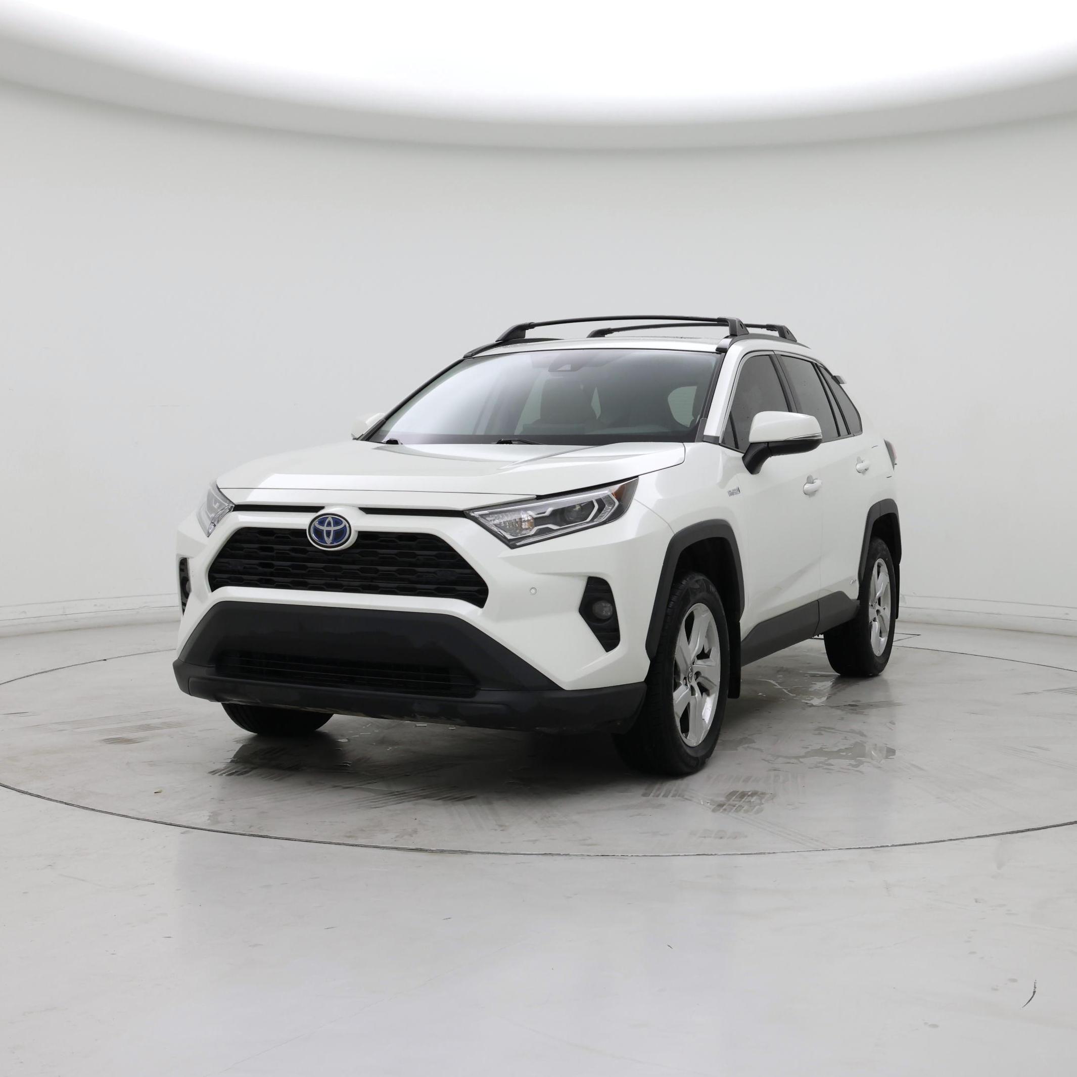 Thumbnail: 2021 Toyota RAV4 - 4