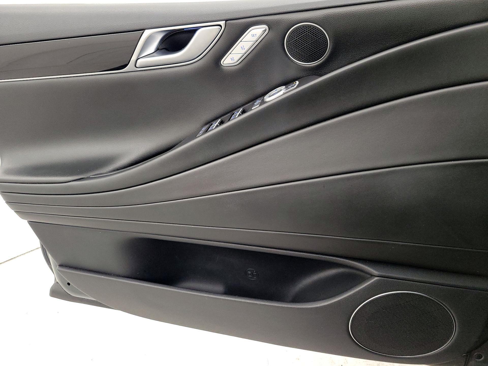 Thumbnail: 2021 Genesis G80 - 12