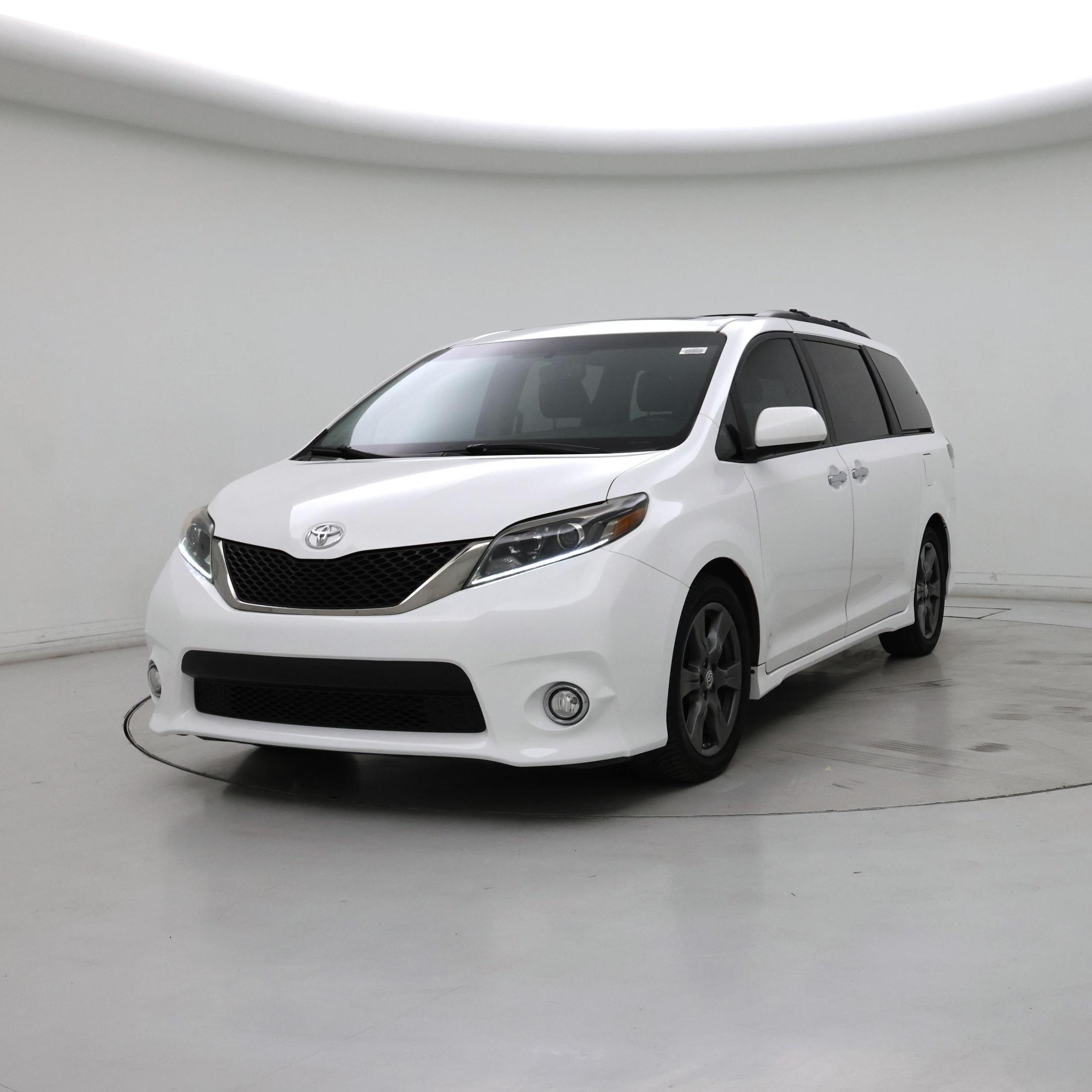 Thumbnail: 2017 Toyota Sienna - 4
