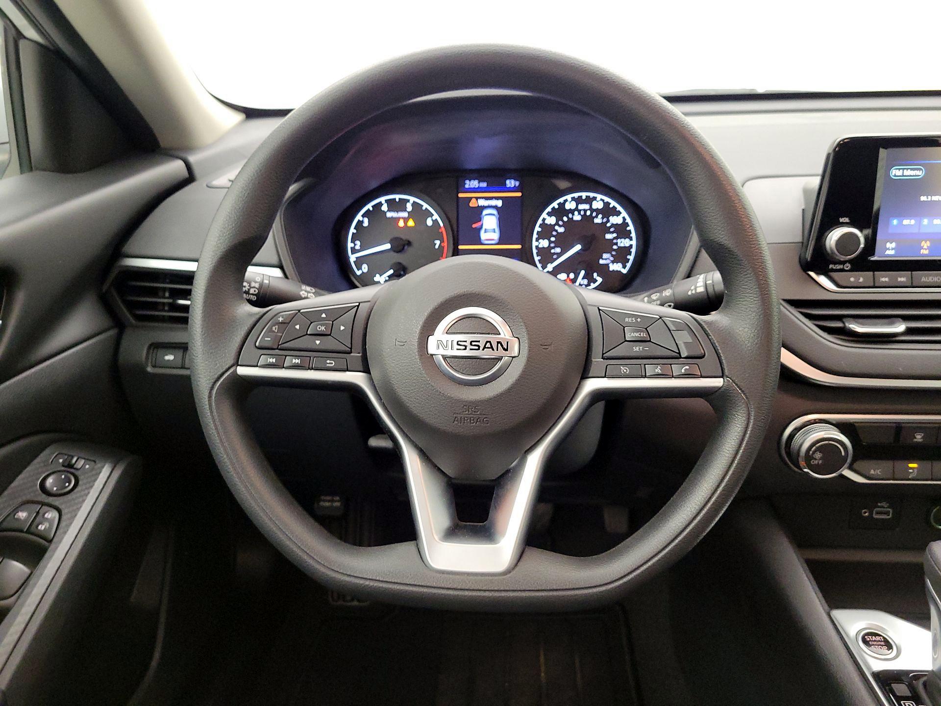 Thumbnail: 2021 Nissan Altima - 10