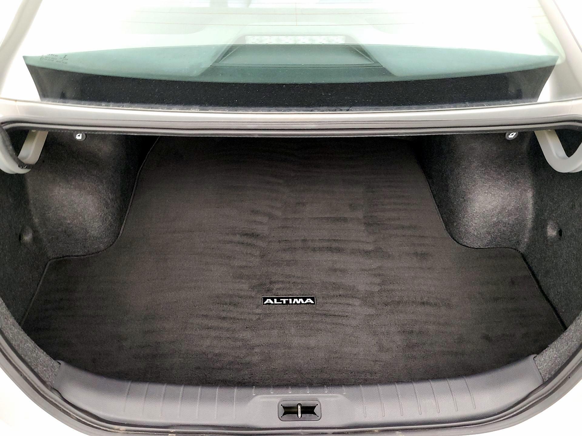 Thumbnail: 2021 Nissan Altima - 16