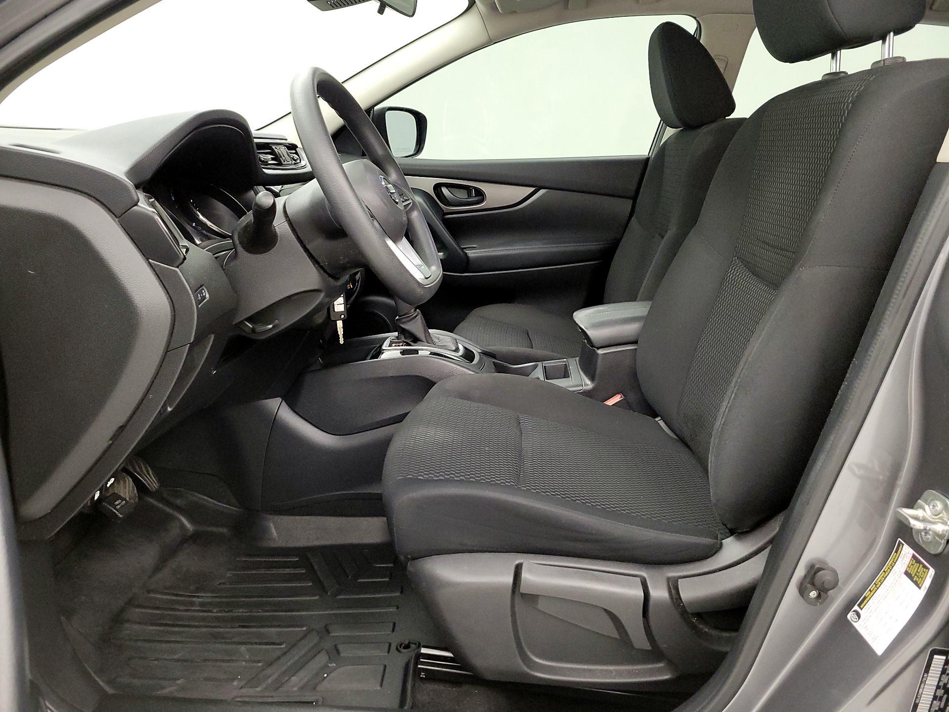 Thumbnail: 2021 Nissan Rogue Sport - 11