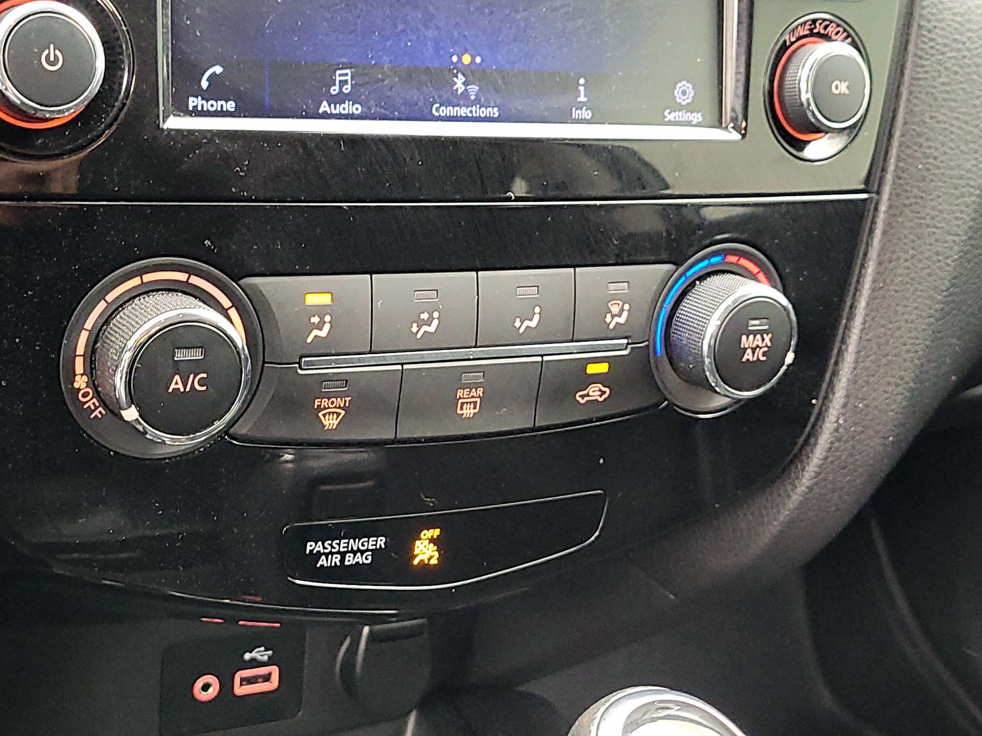 Thumbnail: 2021 Nissan Rogue Sport - 16