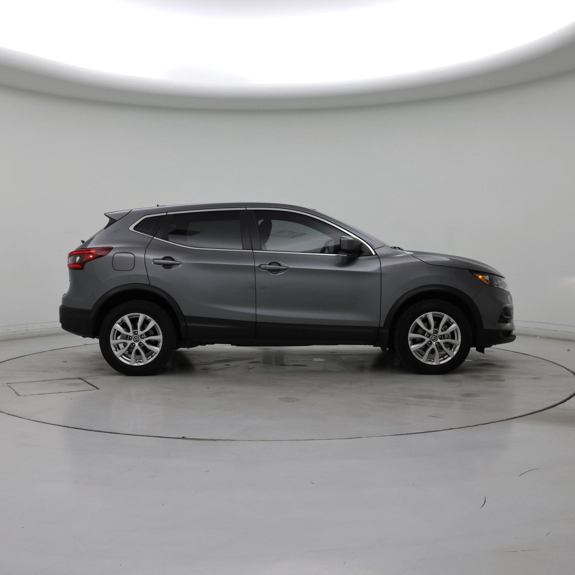 Thumbnail: 2021 Nissan Rogue Sport - 7