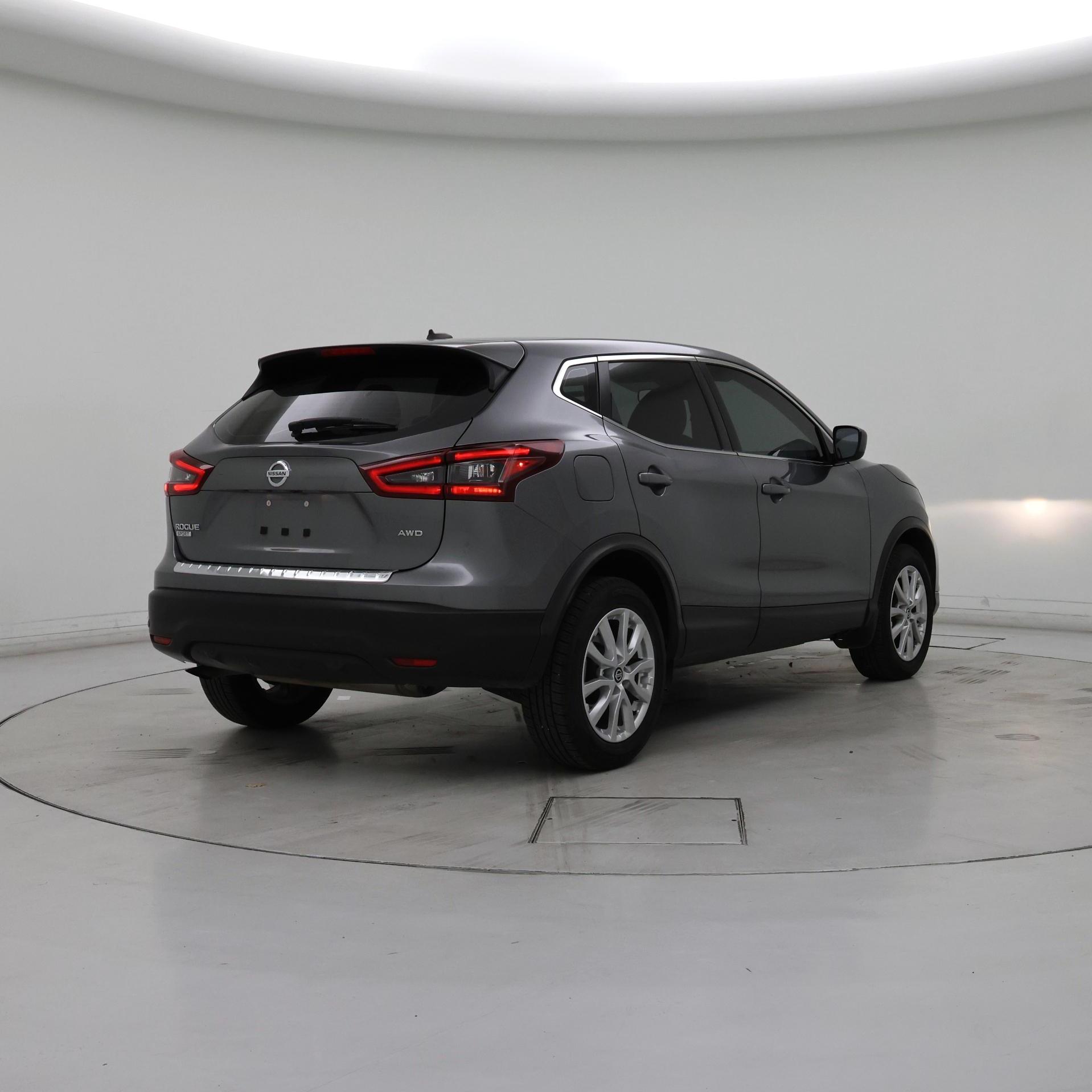 Thumbnail: 2021 Nissan Rogue Sport - 8
