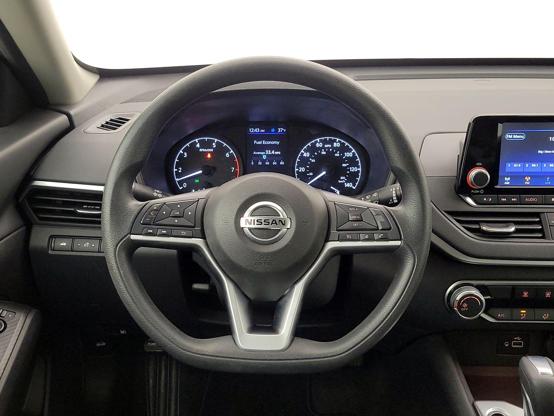 Thumbnail: 2021 Nissan Altima - 10