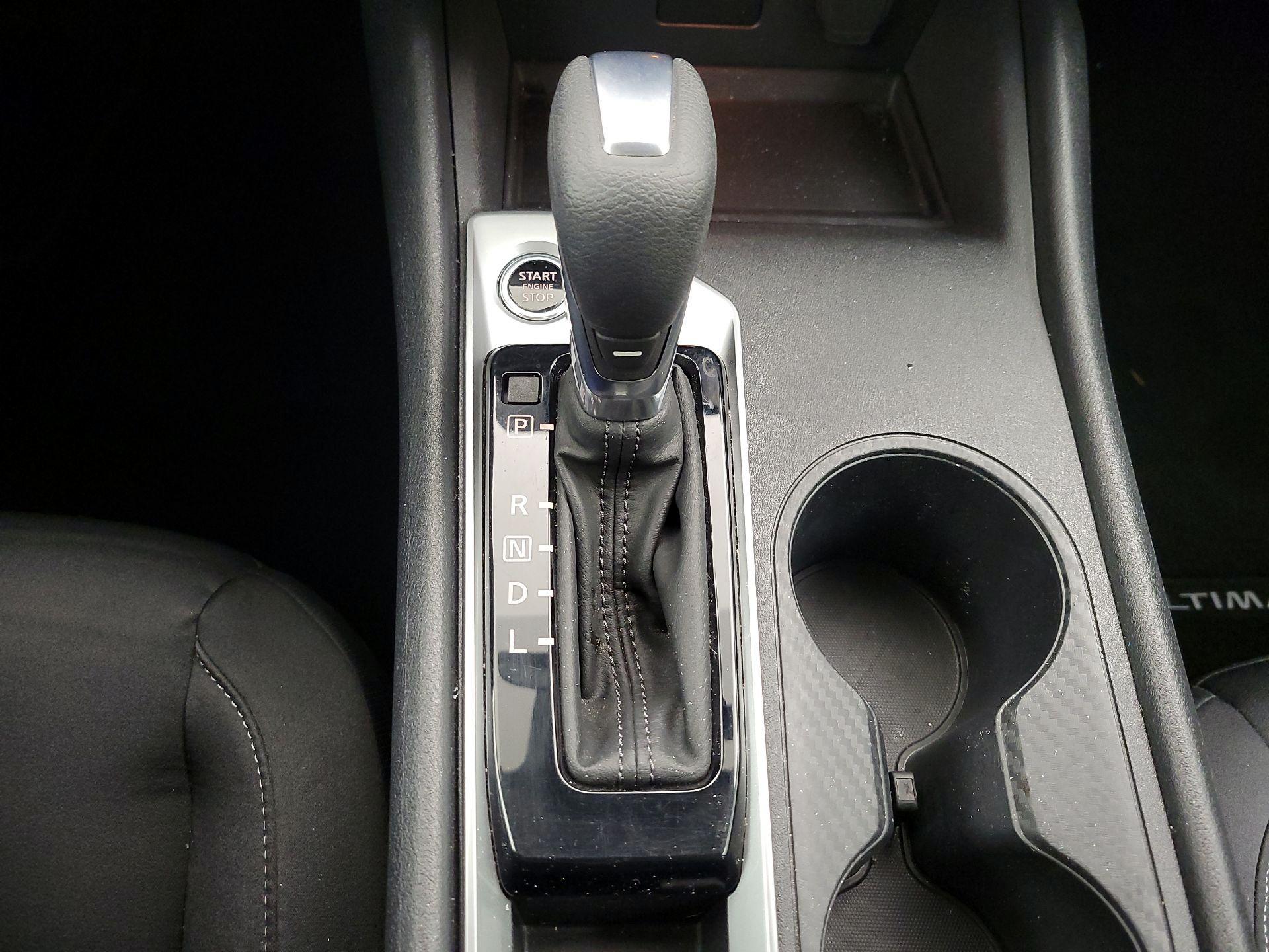 Thumbnail: 2021 Nissan Altima - 17