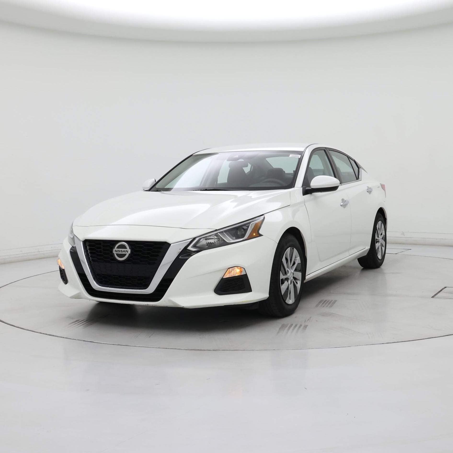 Thumbnail: 2021 Nissan Altima - 4