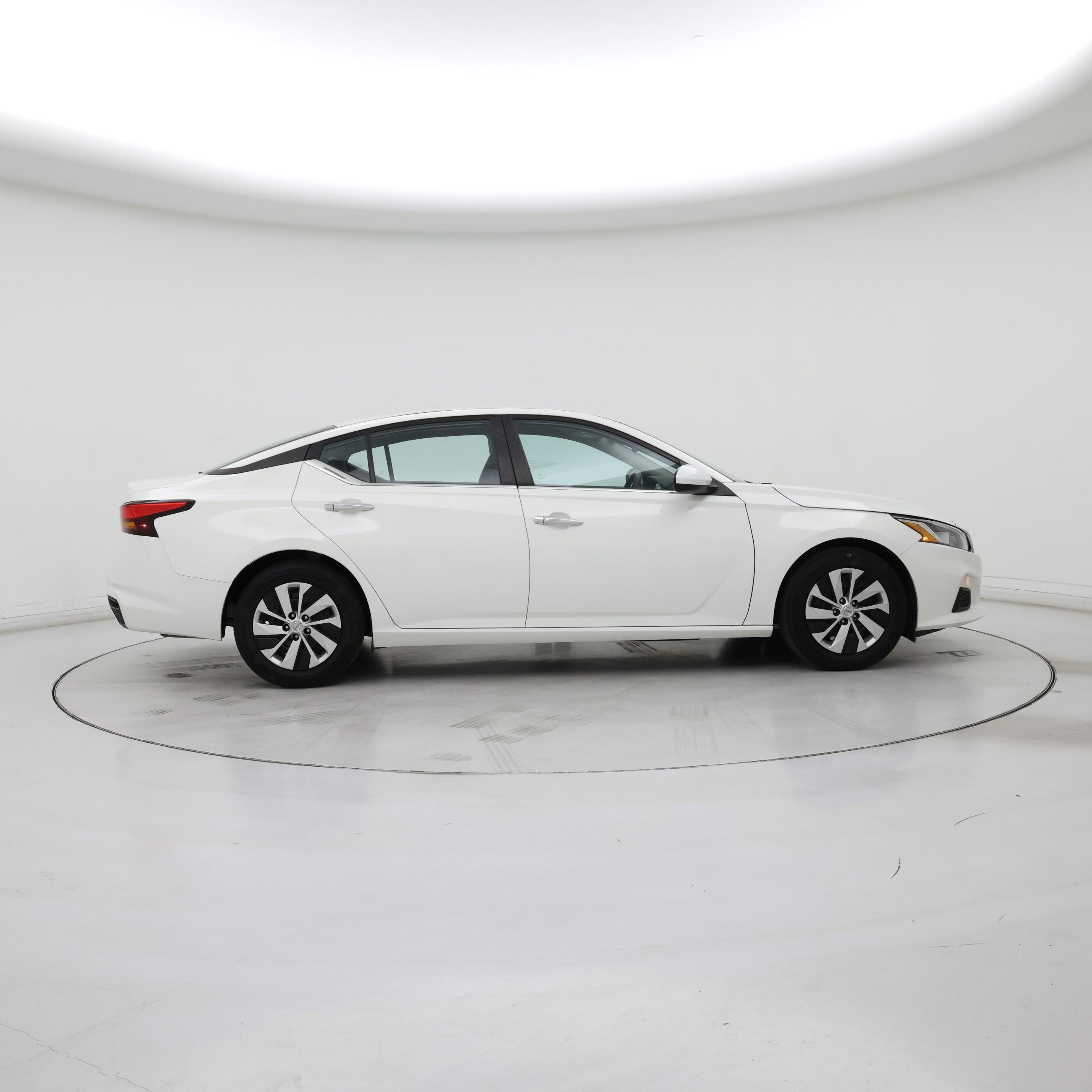 Thumbnail: 2021 Nissan Altima - 7