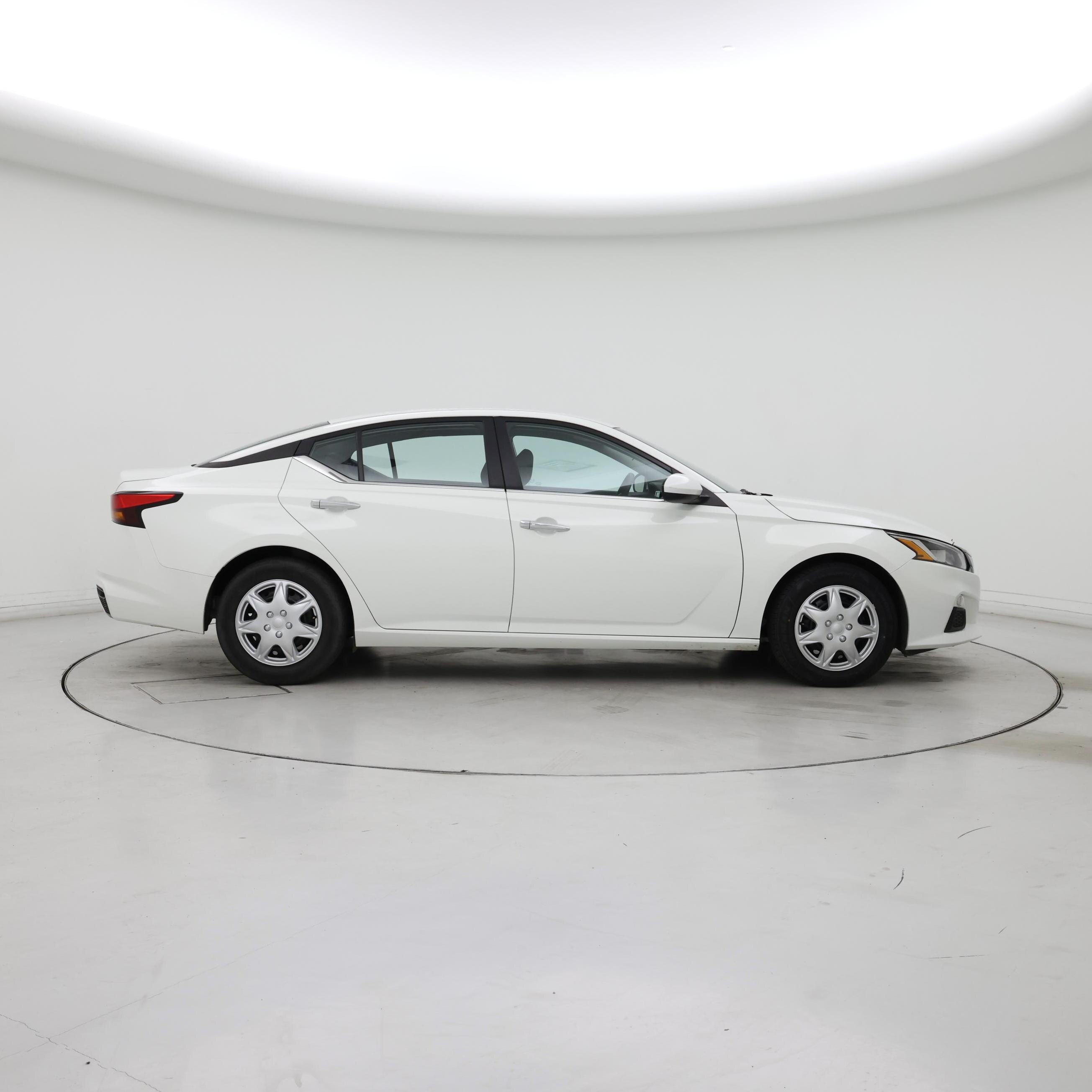 Thumbnail: 2021 Nissan Altima - 7