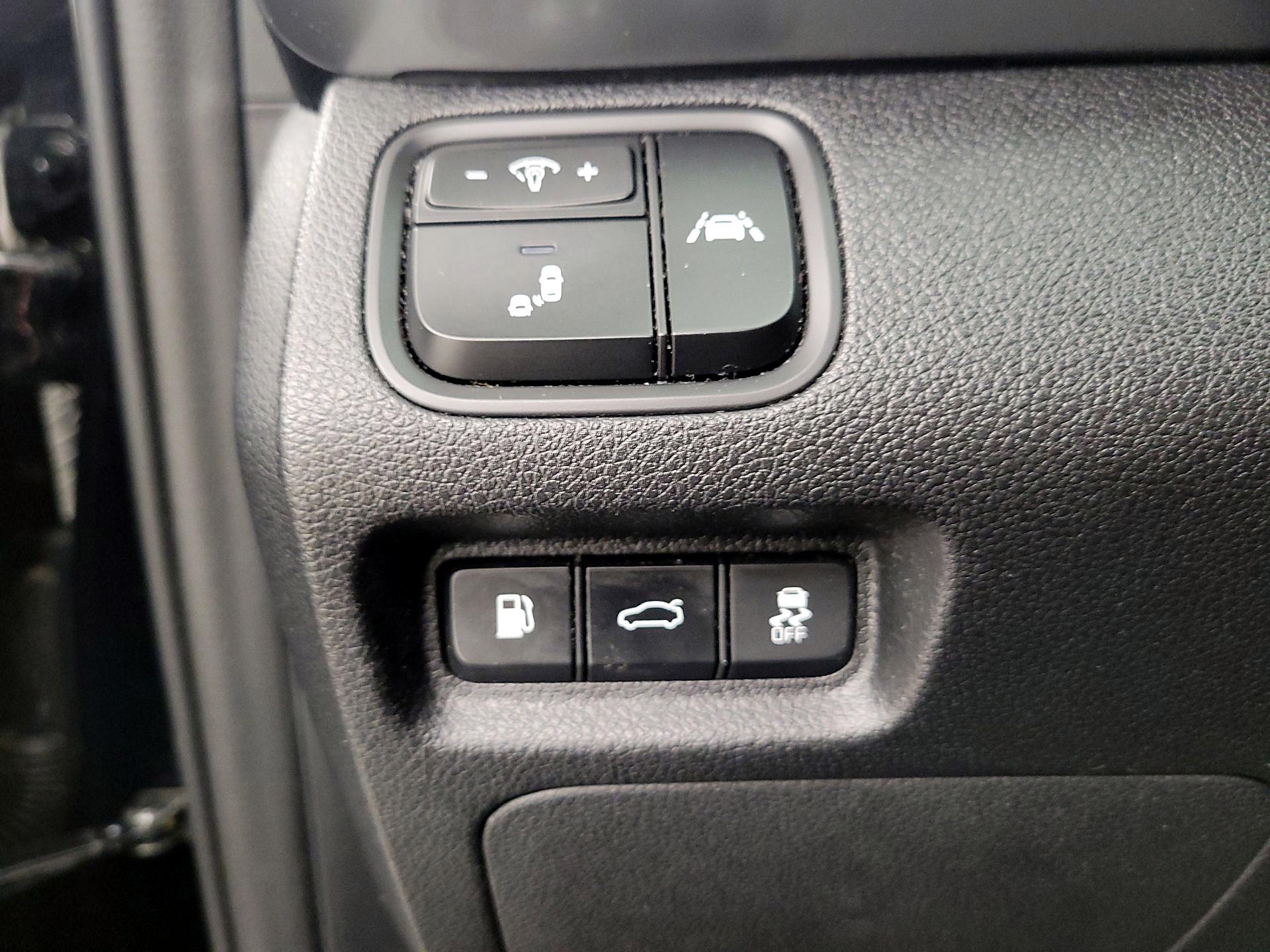 Thumbnail: 2019 Kia Optima - 13