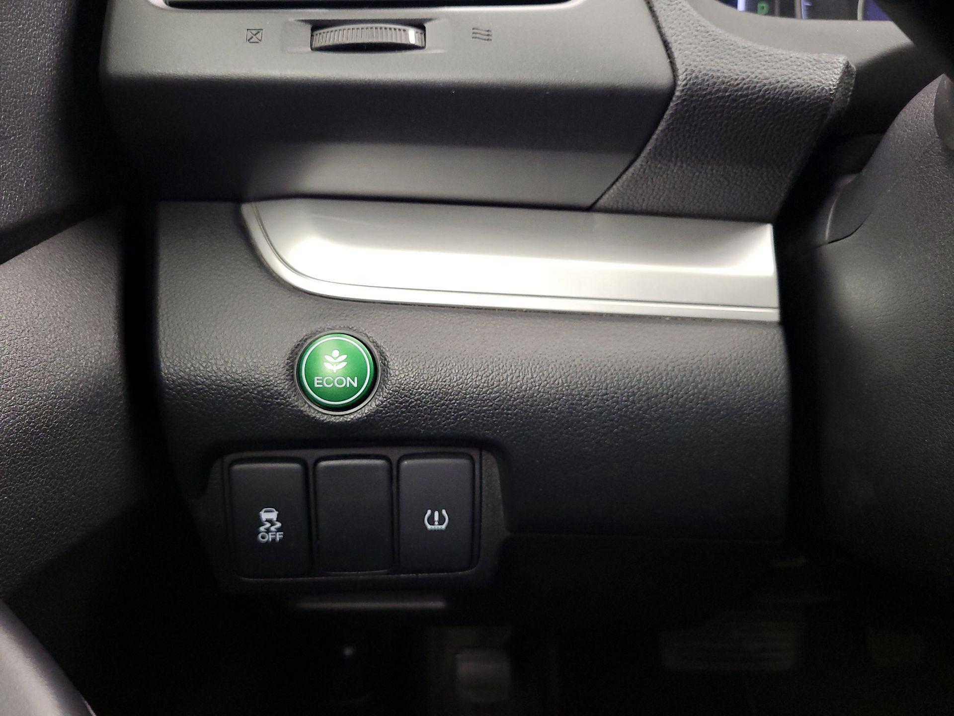 Thumbnail: 2016 Honda CR-V - 13