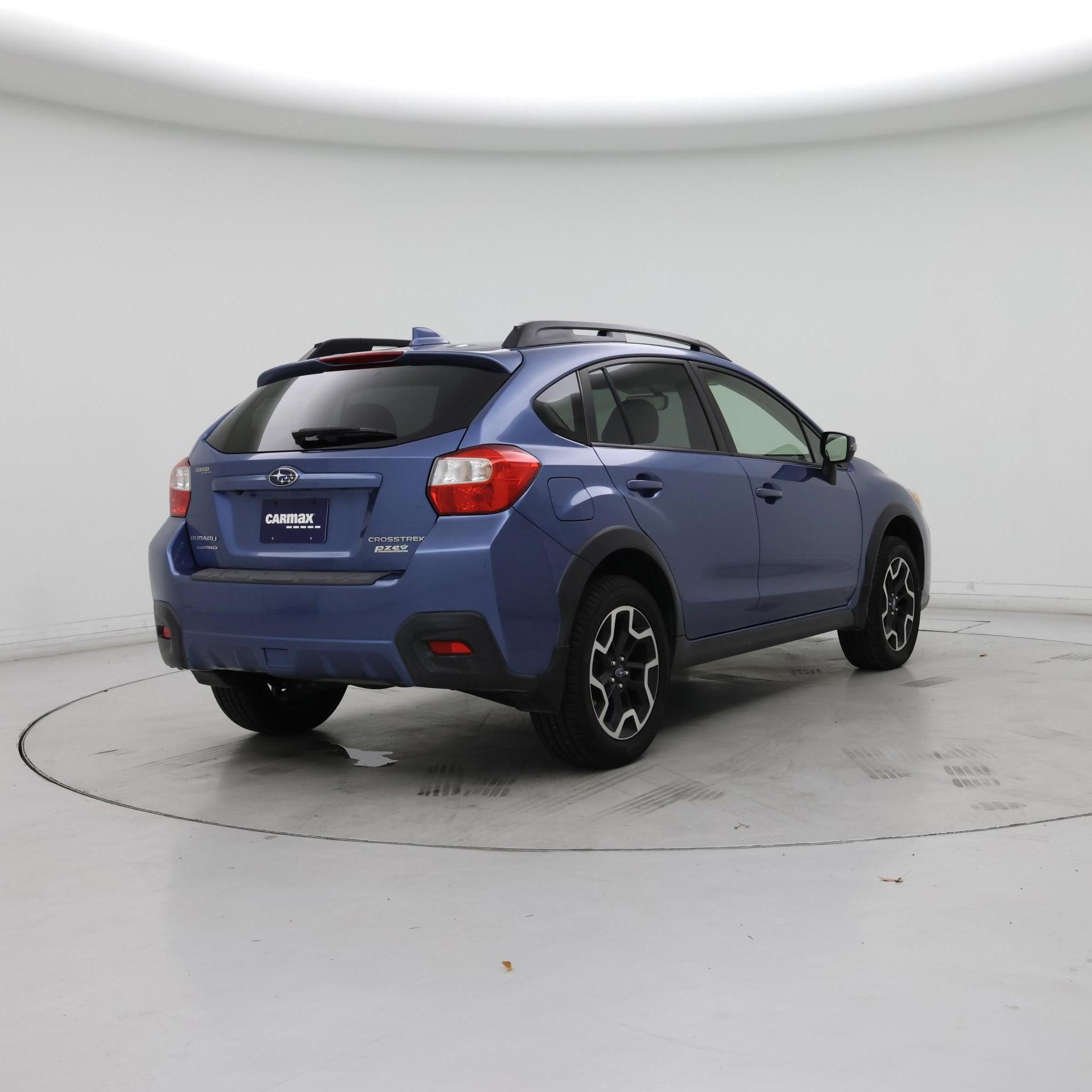 Thumbnail: 2017 Subaru Crosstrek - 8