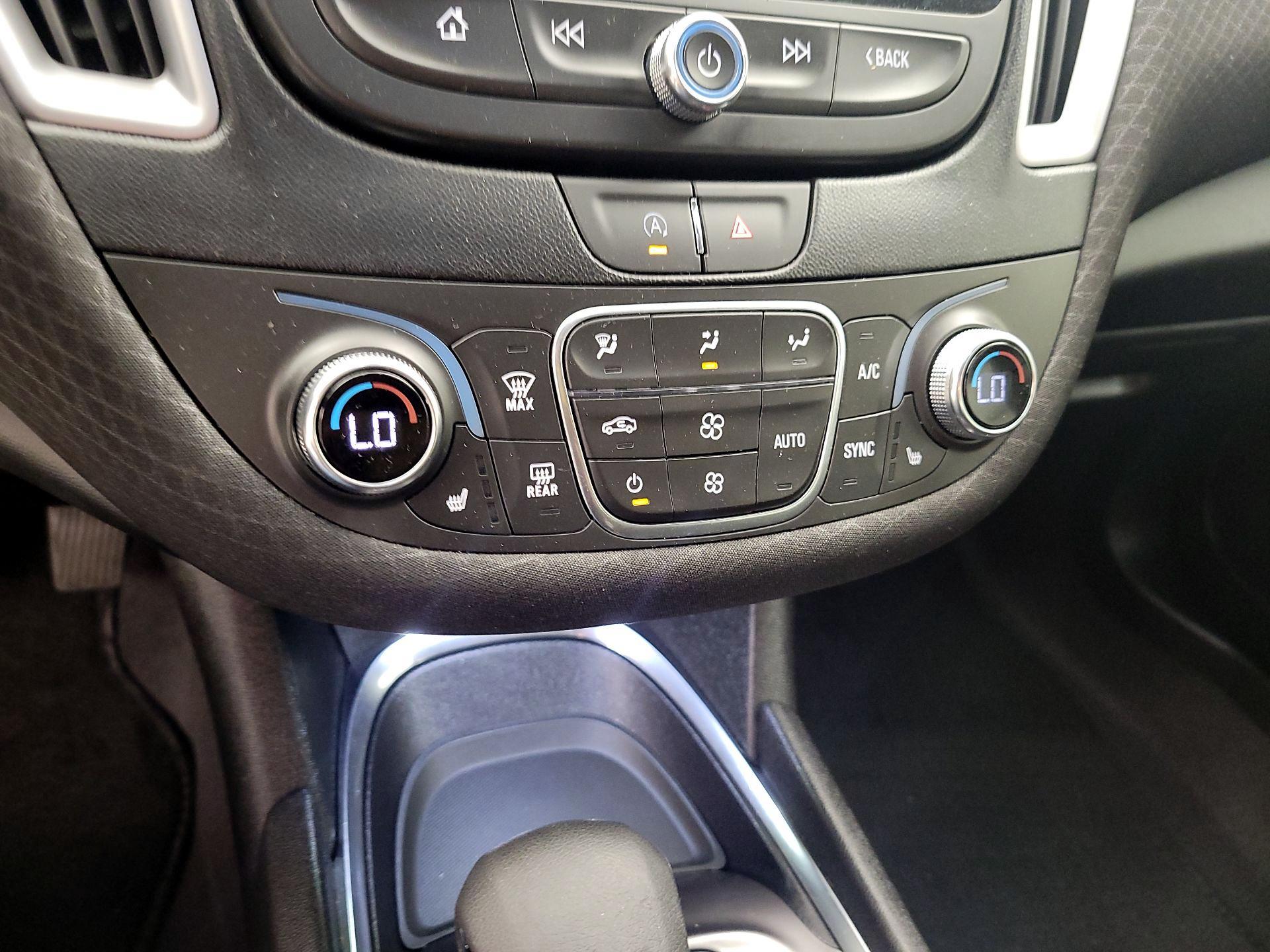 Thumbnail: 2023 Chevrolet Malibu - 14