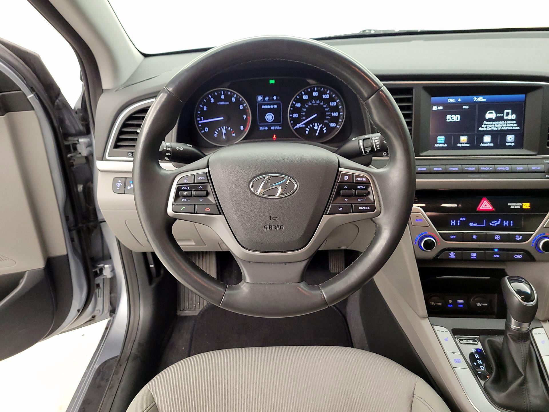 Thumbnail: 2017 Hyundai Elantra - 10