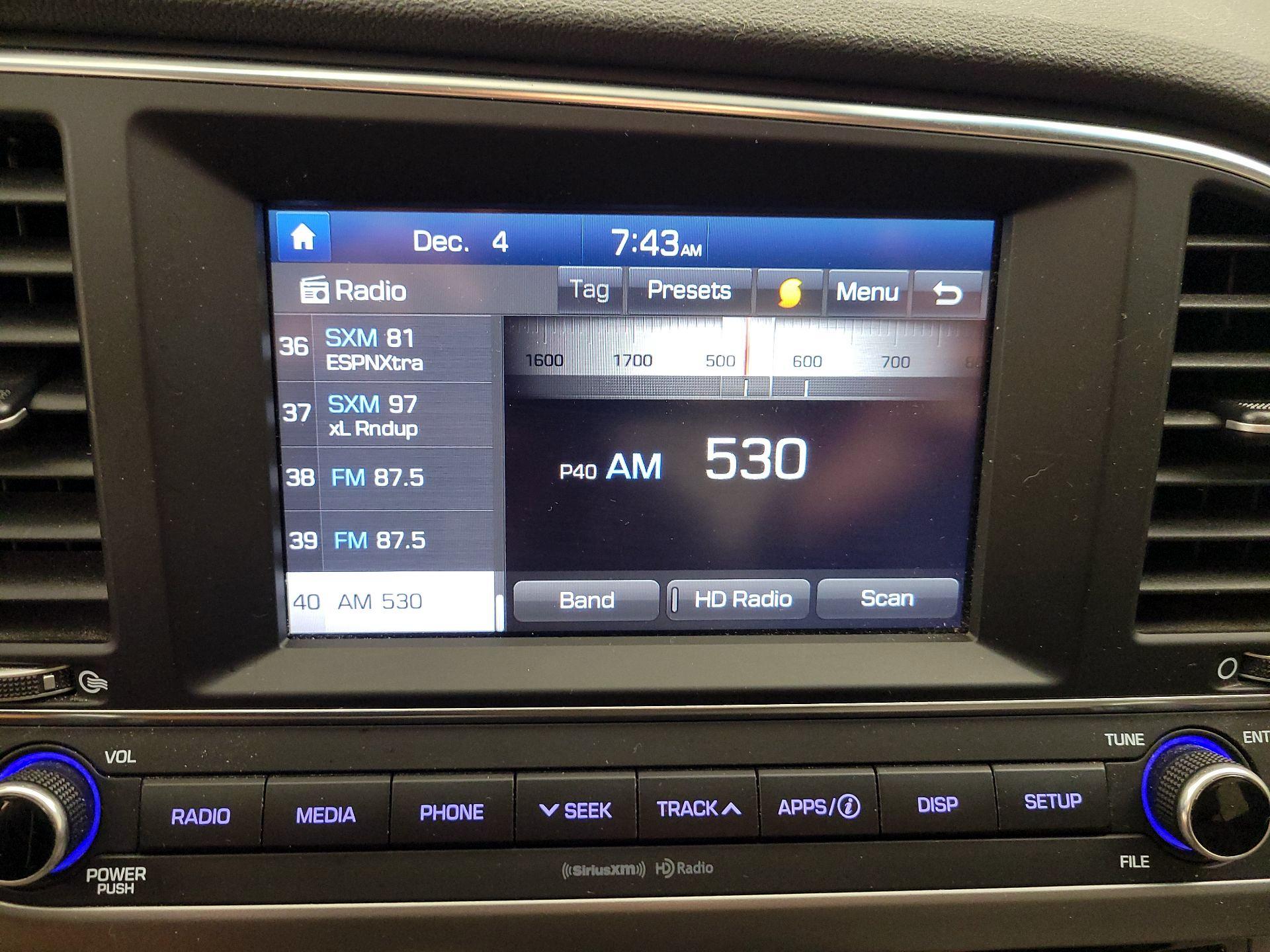 Thumbnail: 2017 Hyundai Elantra - 15