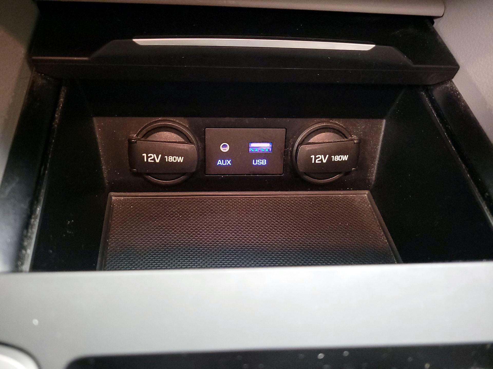 Thumbnail: 2017 Hyundai Elantra - 18